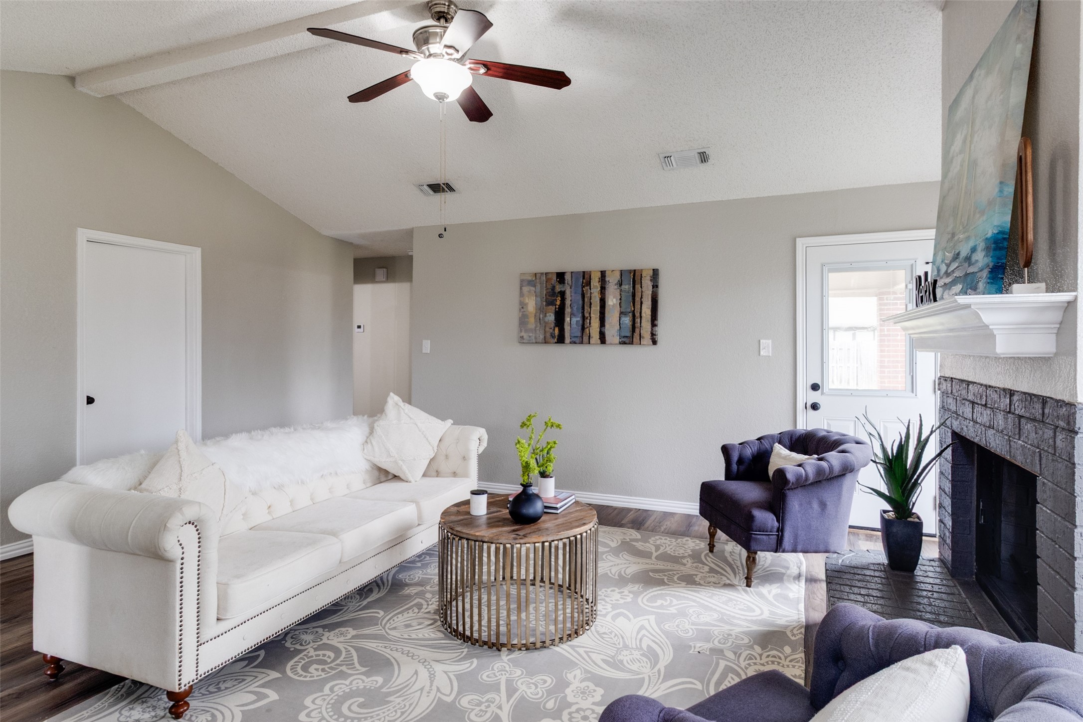 1708 Gainsborough Way