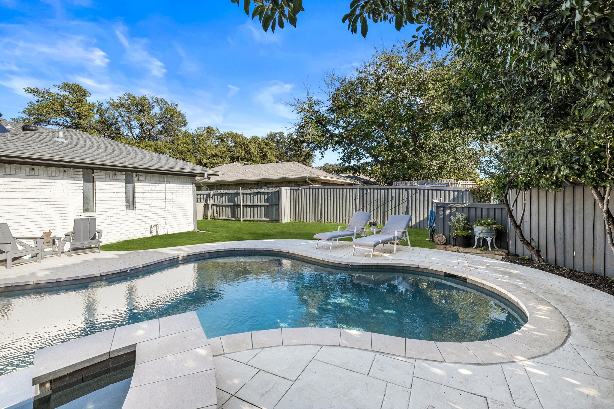 2912 Knollwood Drive