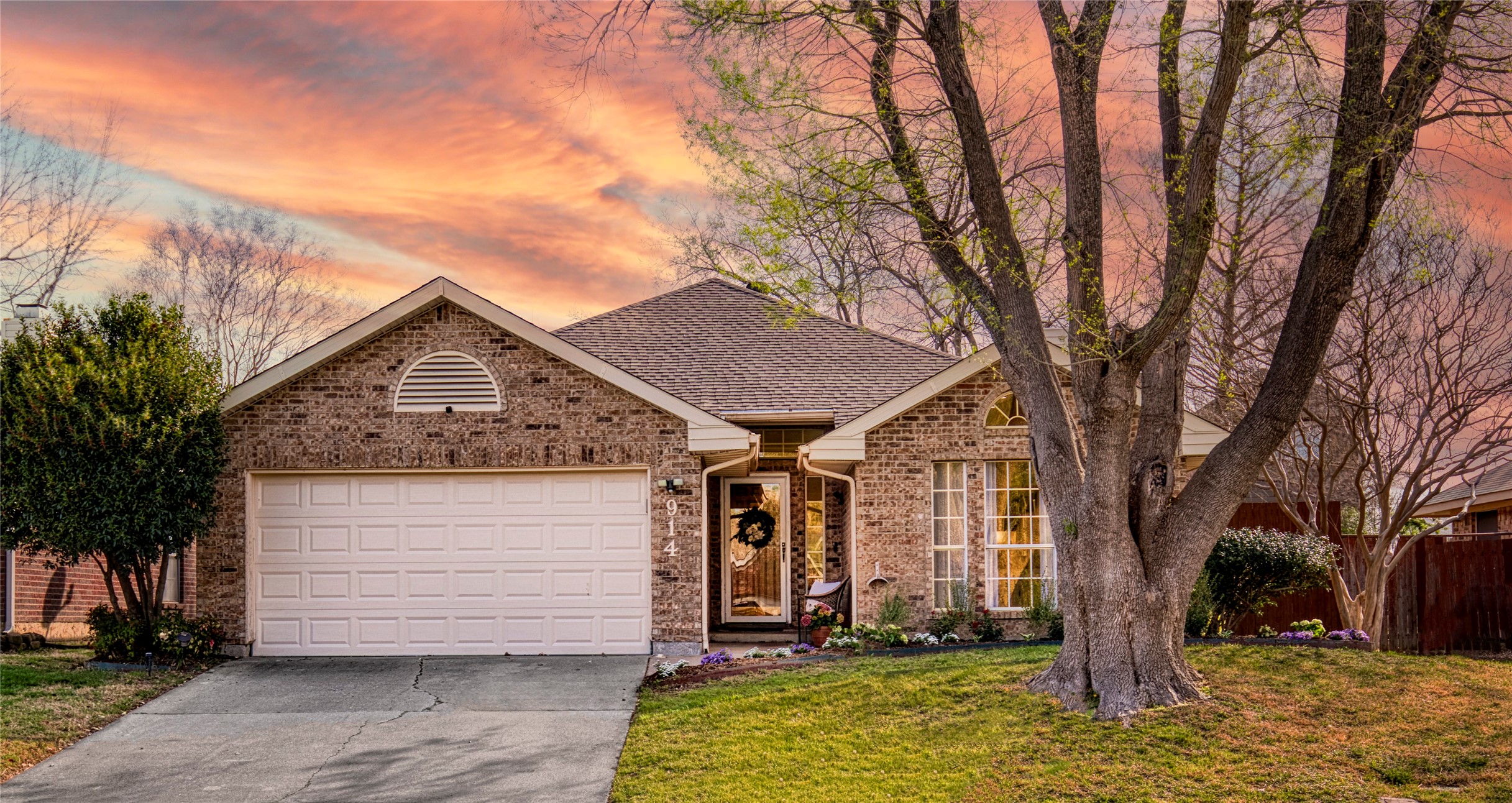 914 Silverstone Drive