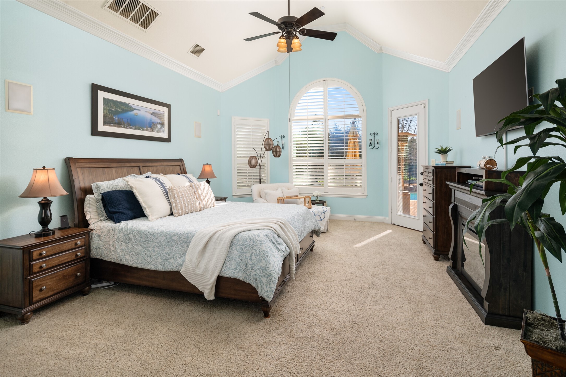 2718 Wolf Creek Drive