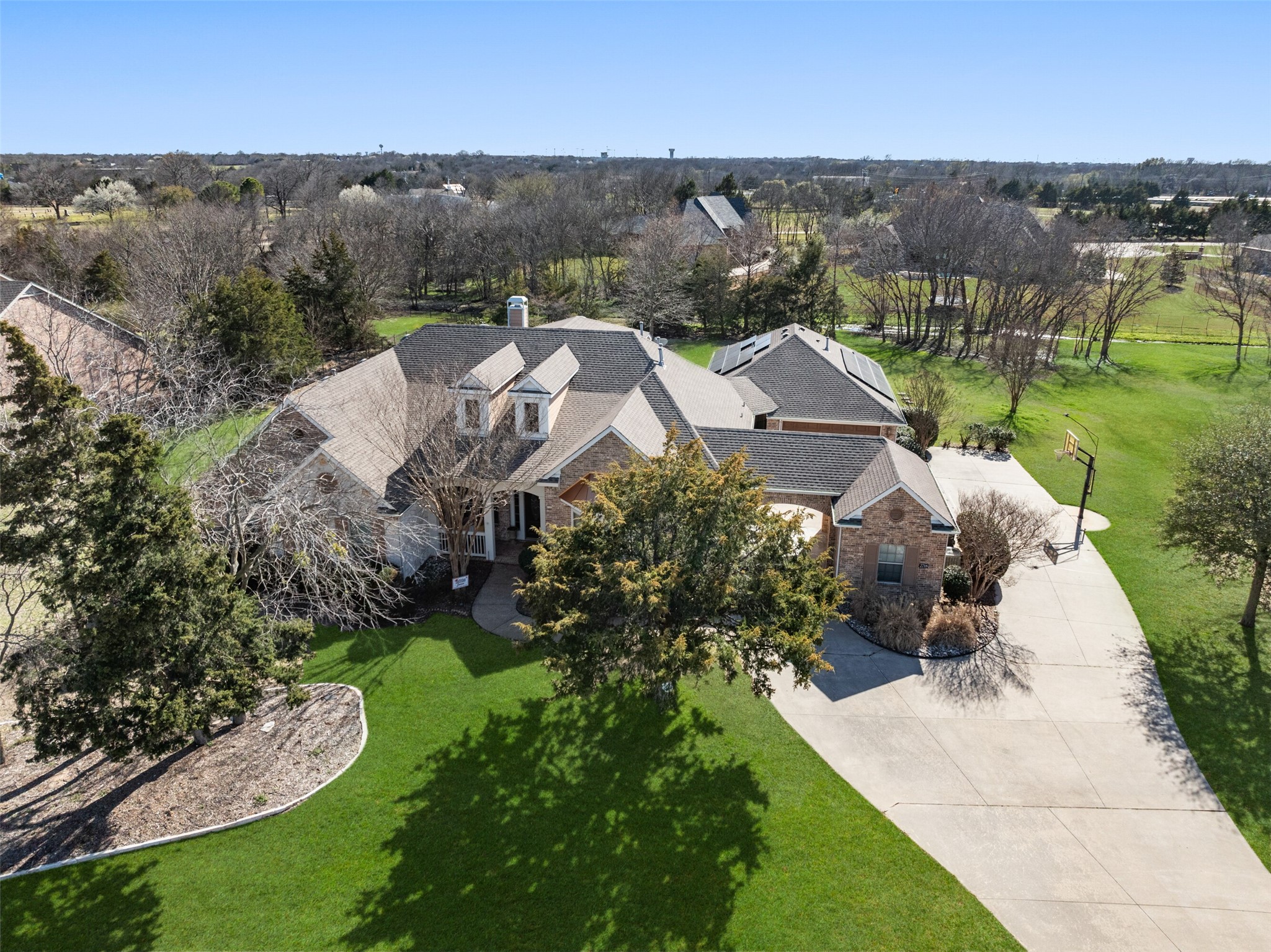 2718 Wolf Creek Drive