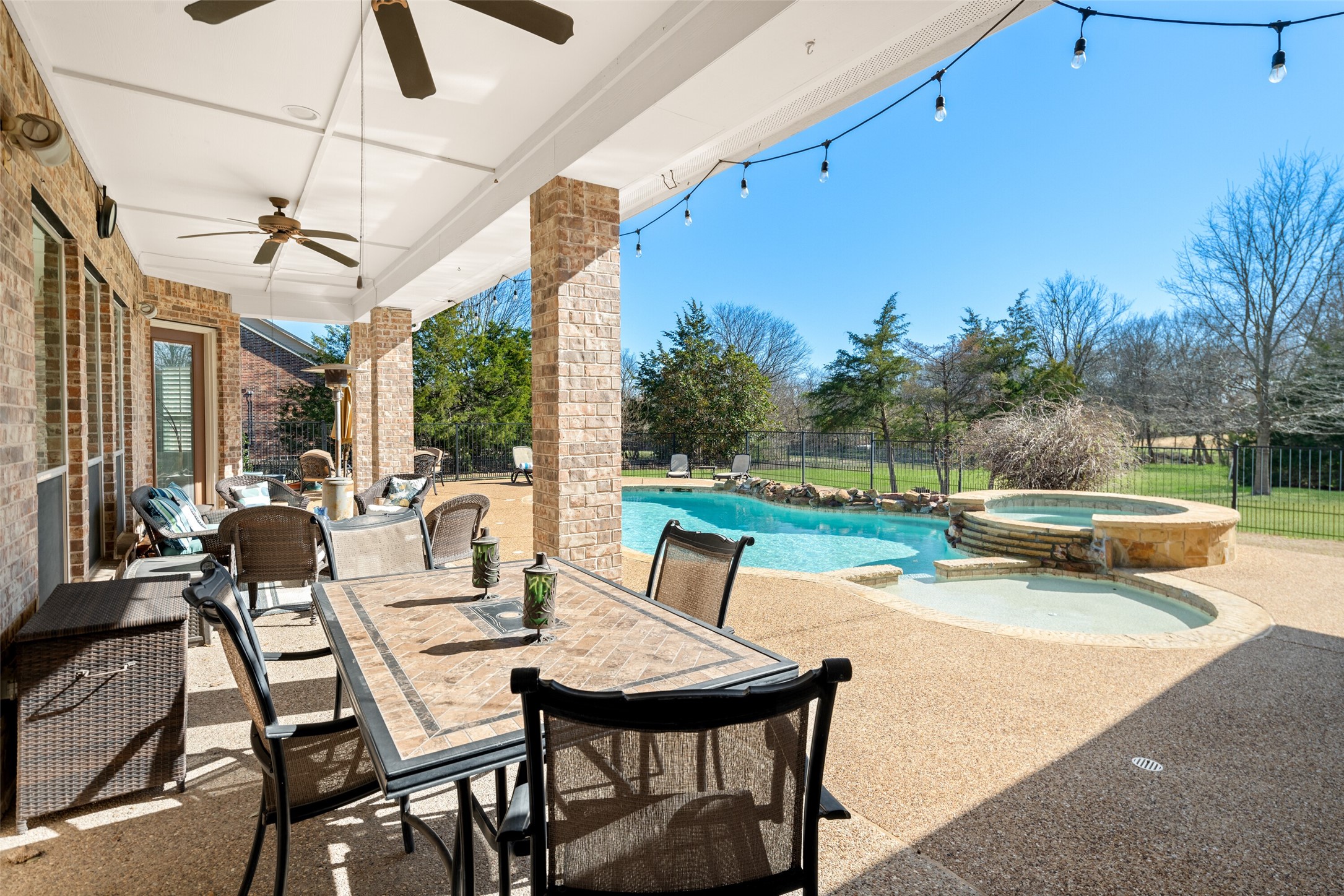 2718 Wolf Creek Drive