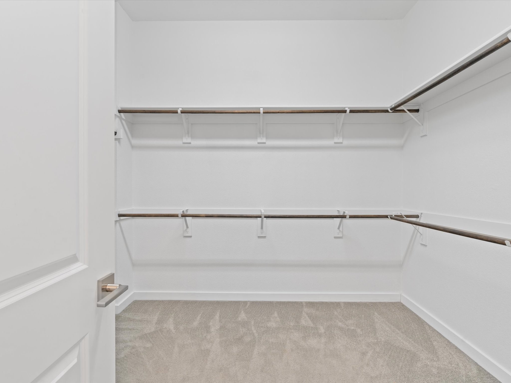 883 Alfred Court