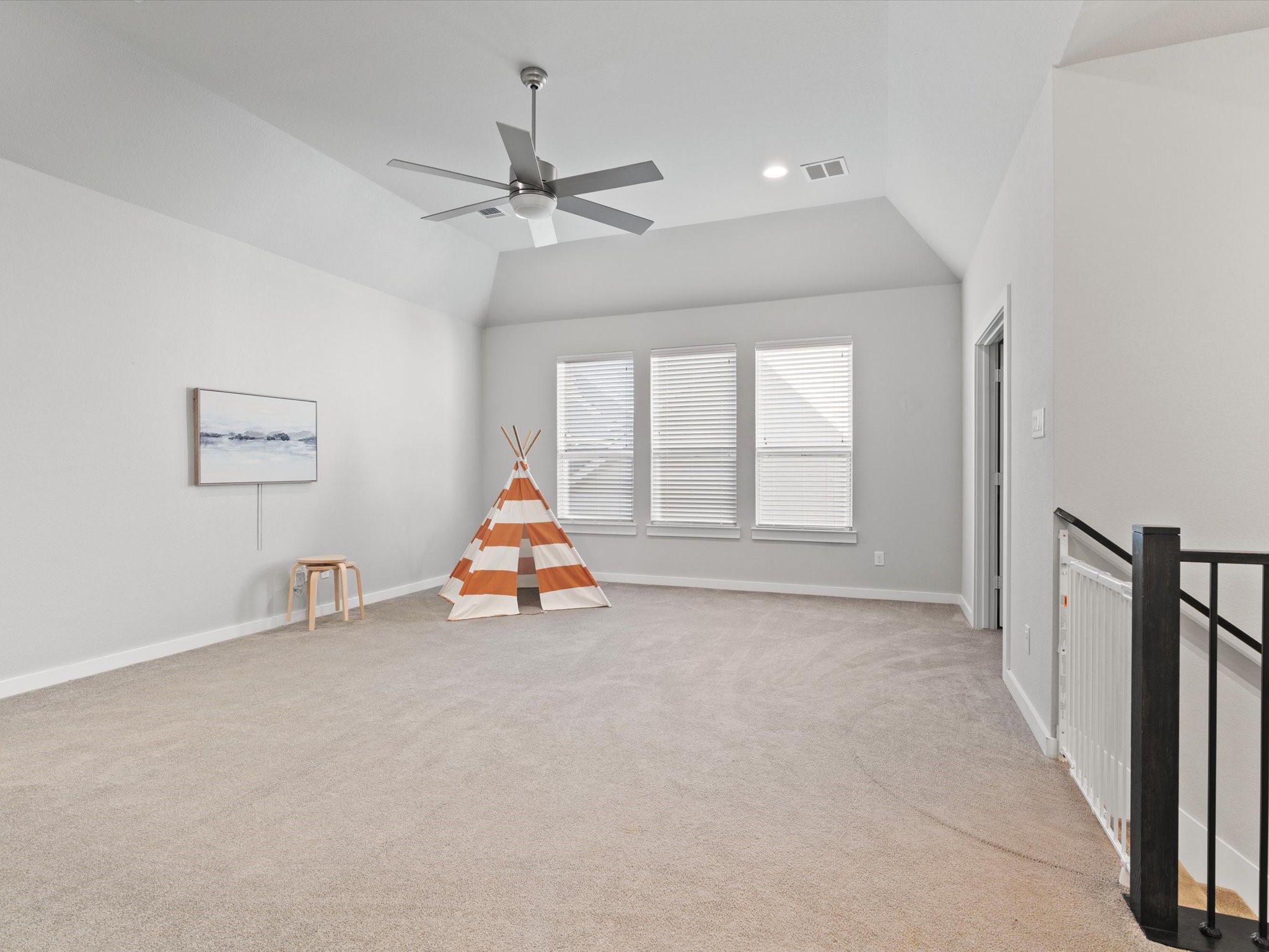 883 Alfred Court