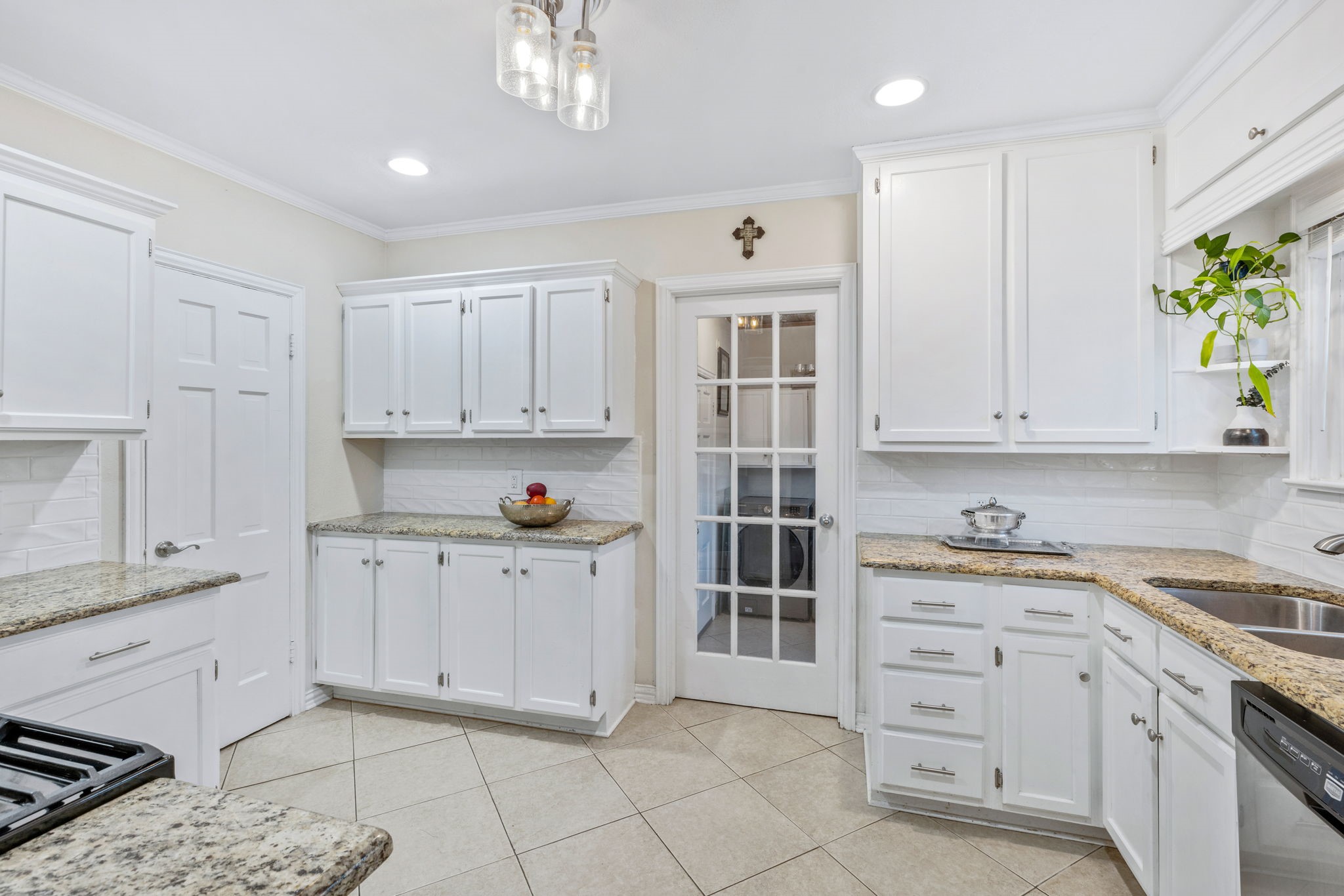 4023 Parkside Drive