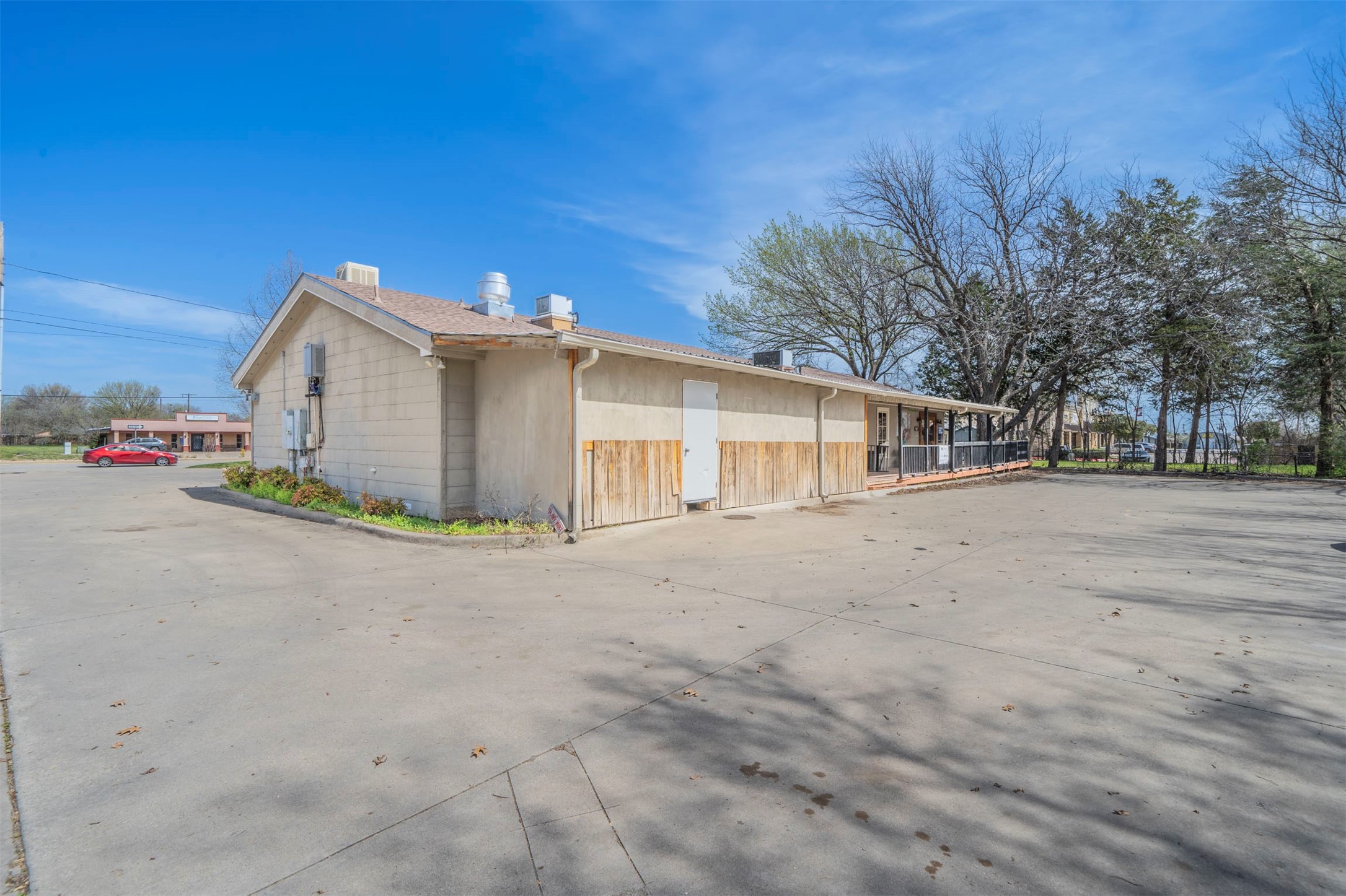 444 Keller Parkway