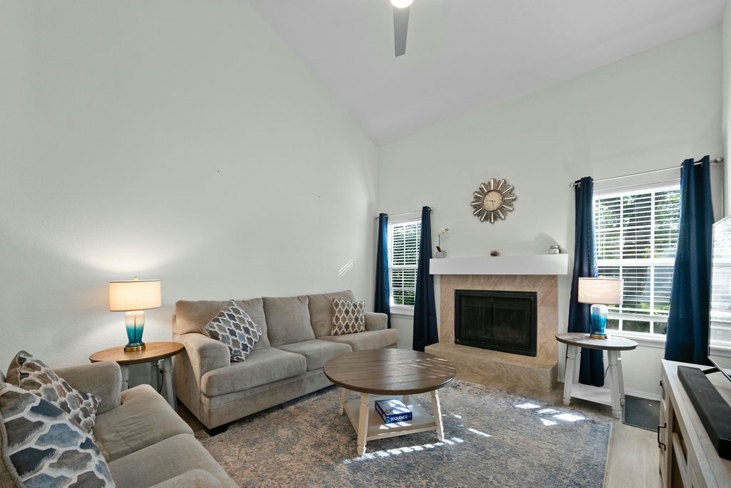 815 Summercreek Drive