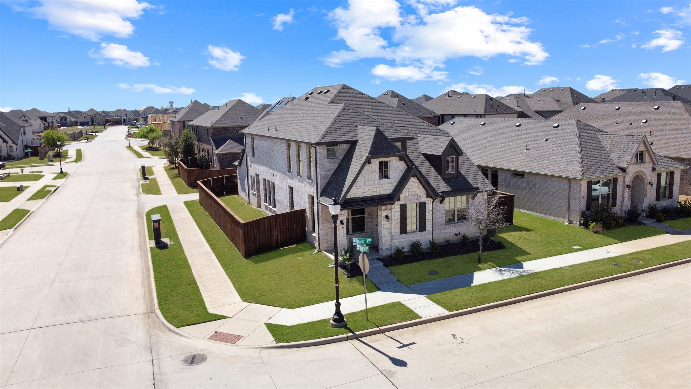 2001 Barx Drive