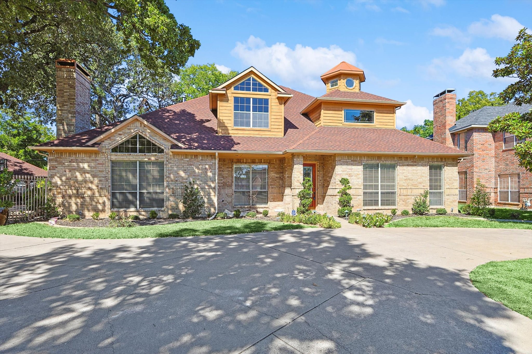 1127 Christopher Court
