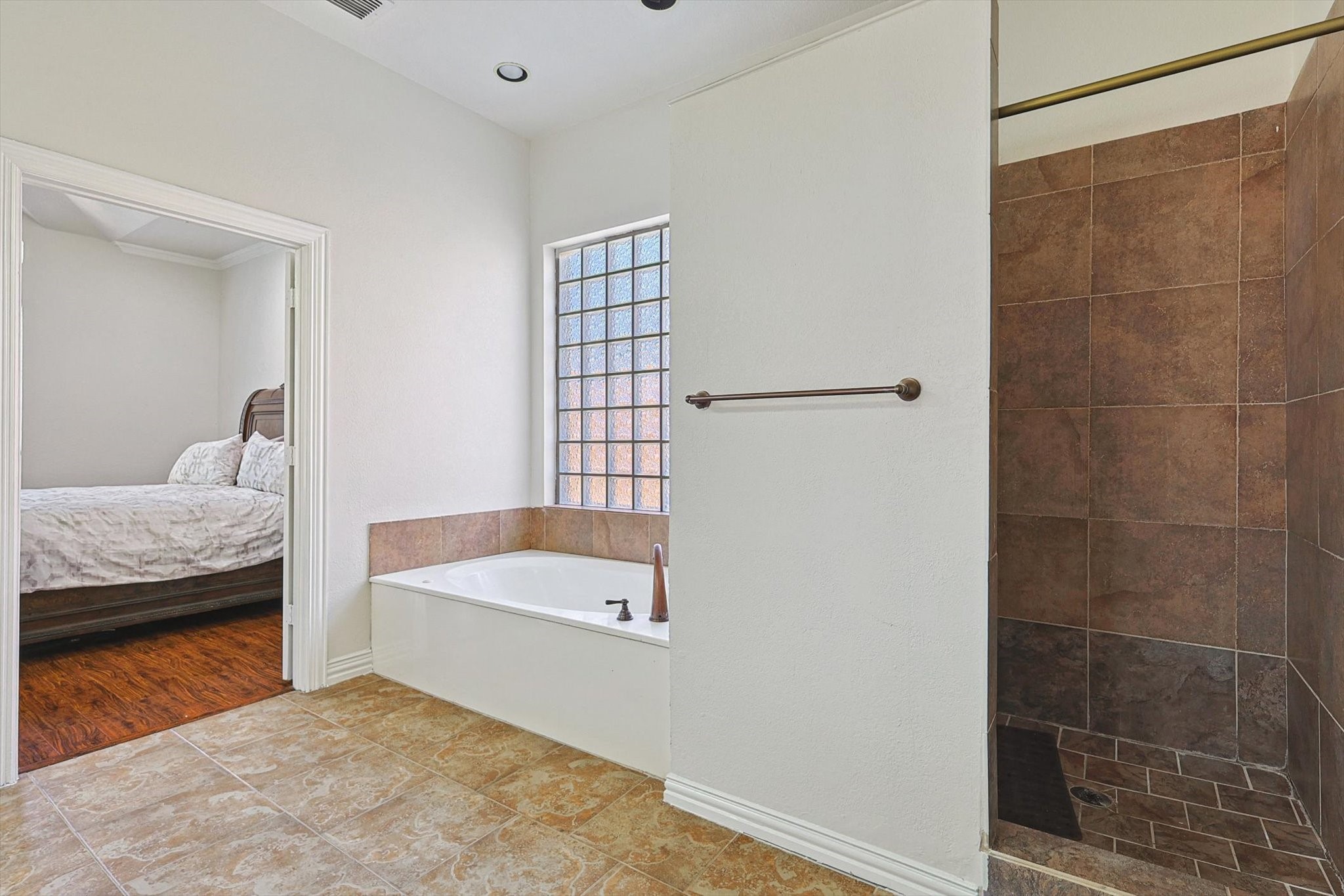 1127 Christopher Court