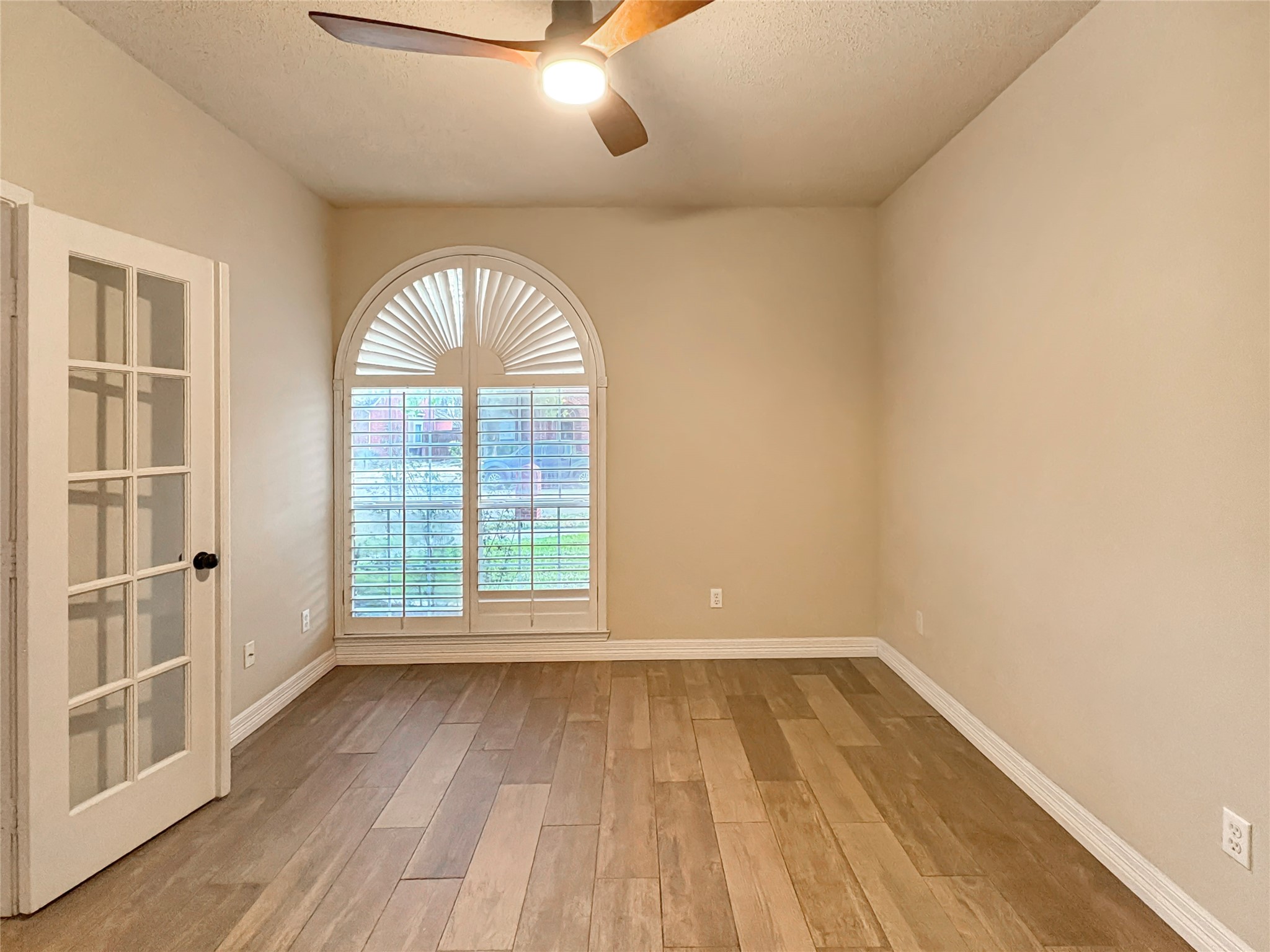 11612 Alexandria Drive