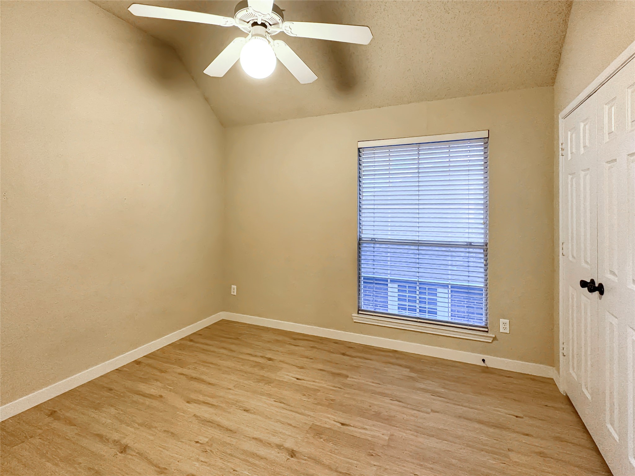 11612 Alexandria Drive