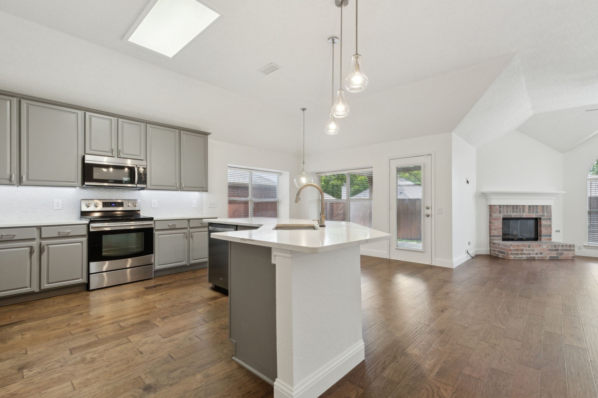 6680 Canterbury Drive