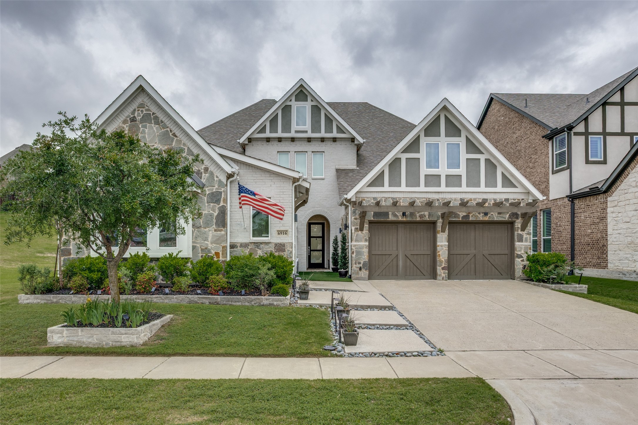 6916 Golf Club Drive