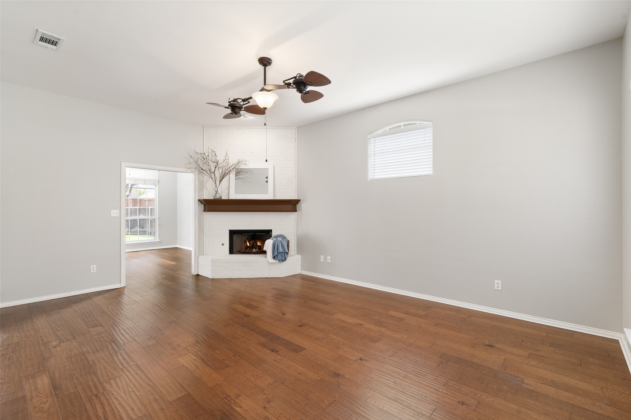 1104 Shadetree Lane