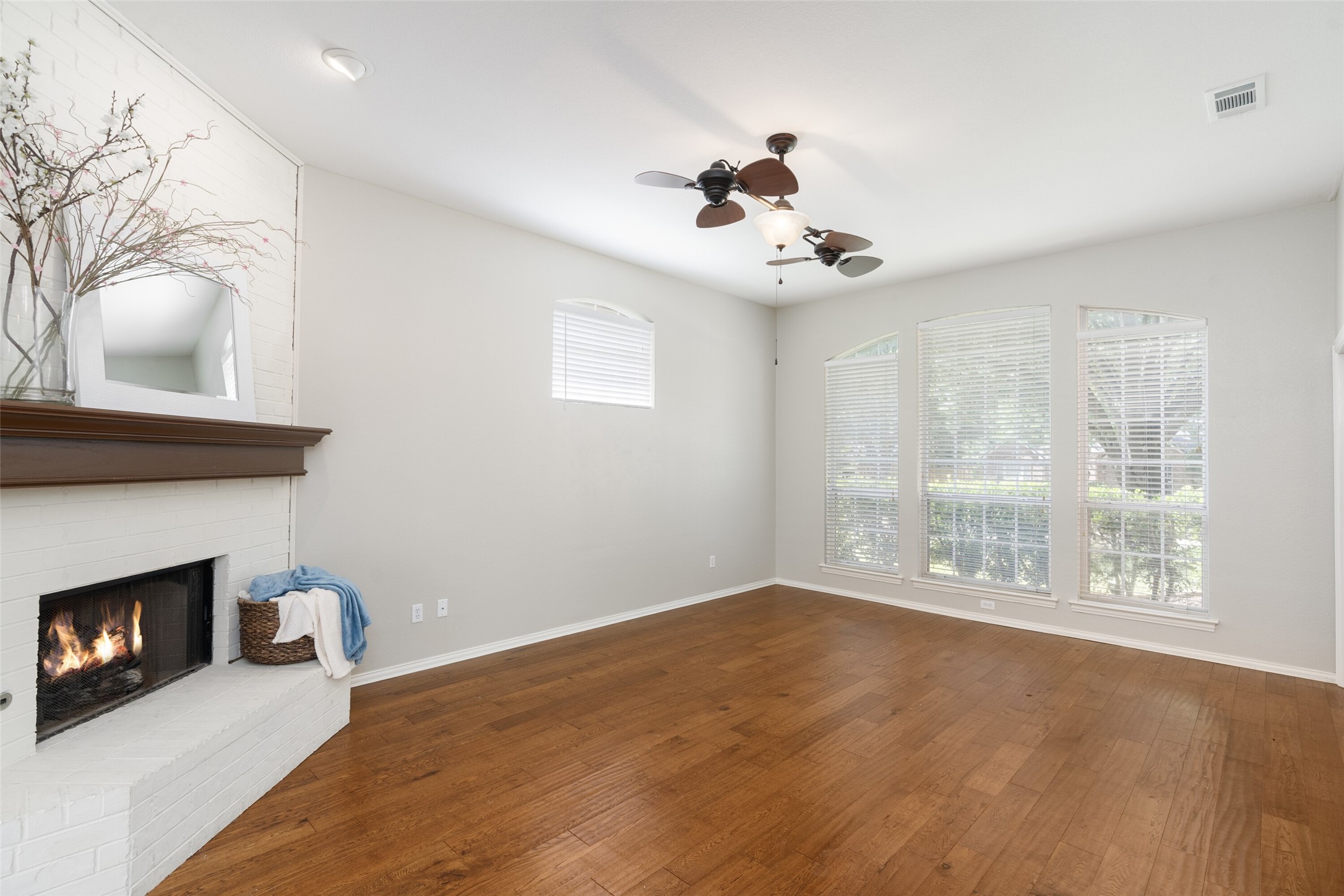 1104 Shadetree Lane