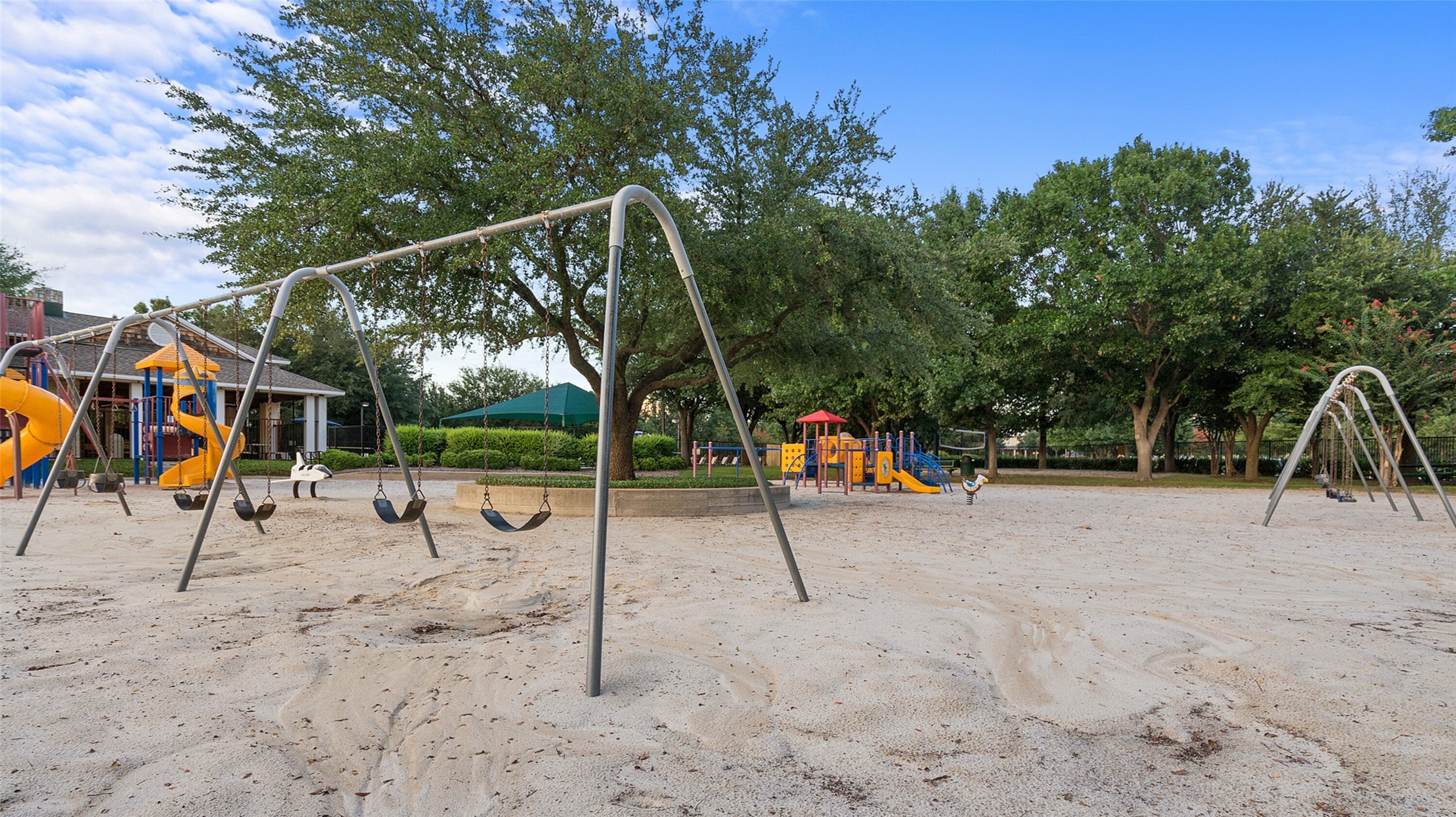 1104 Shadetree Lane