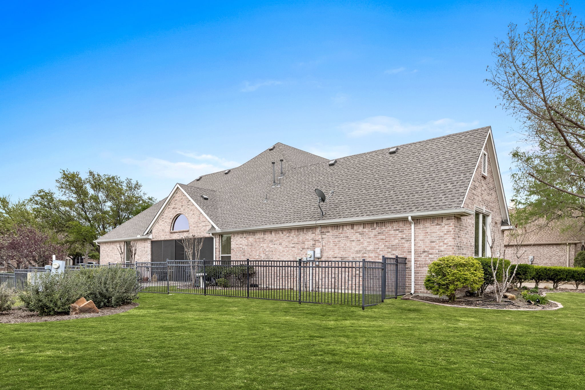 8864 Broken Bend Lane