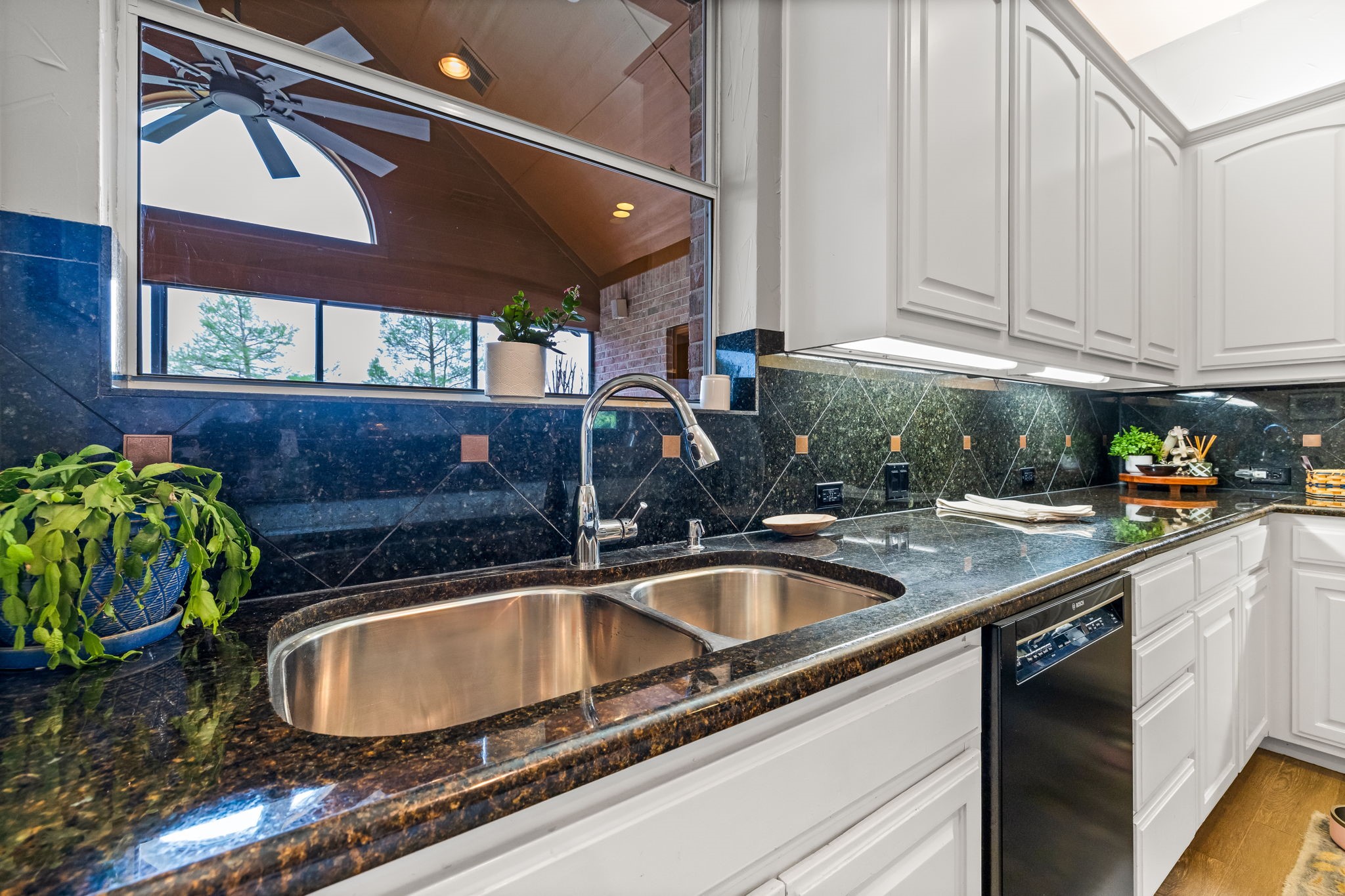 8864 Broken Bend Lane
