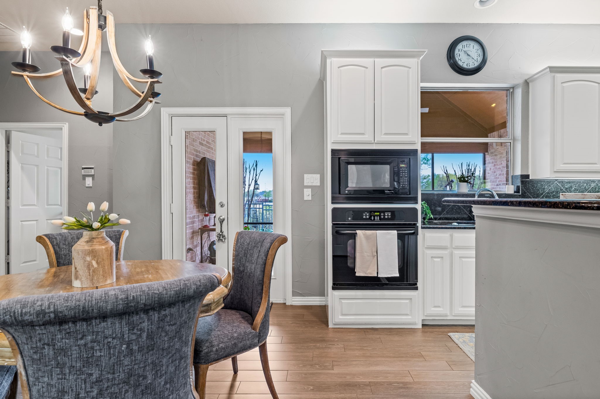 8864 Broken Bend Lane