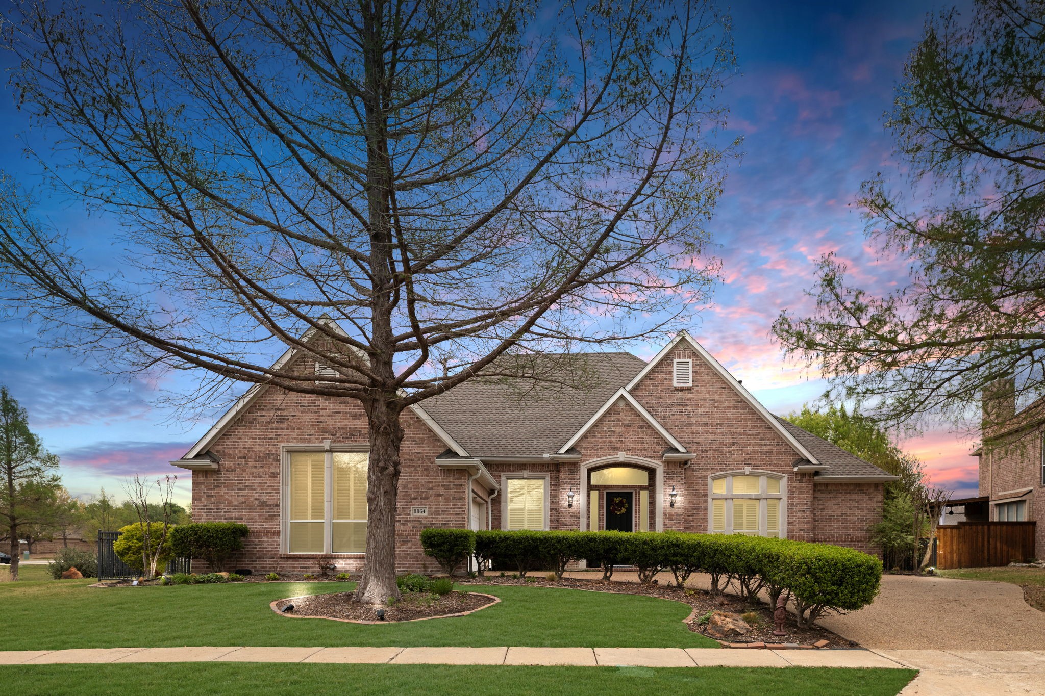 8864 Broken Bend Lane