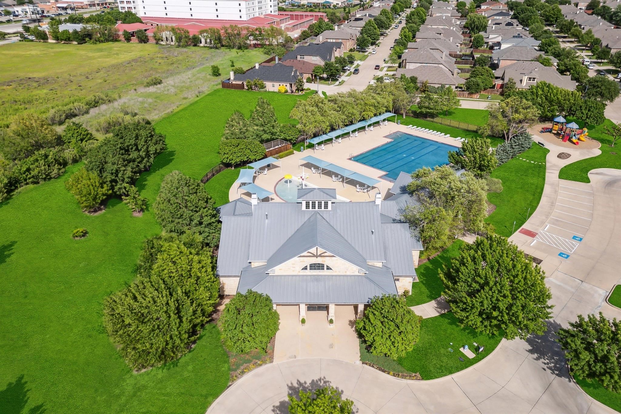 1708 Benny Lane