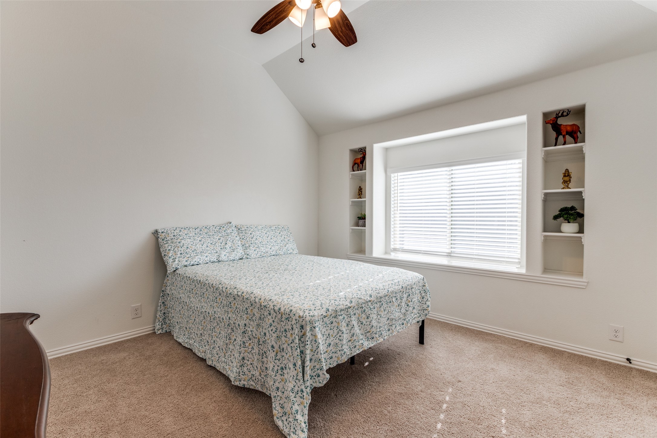 1708 Benny Lane