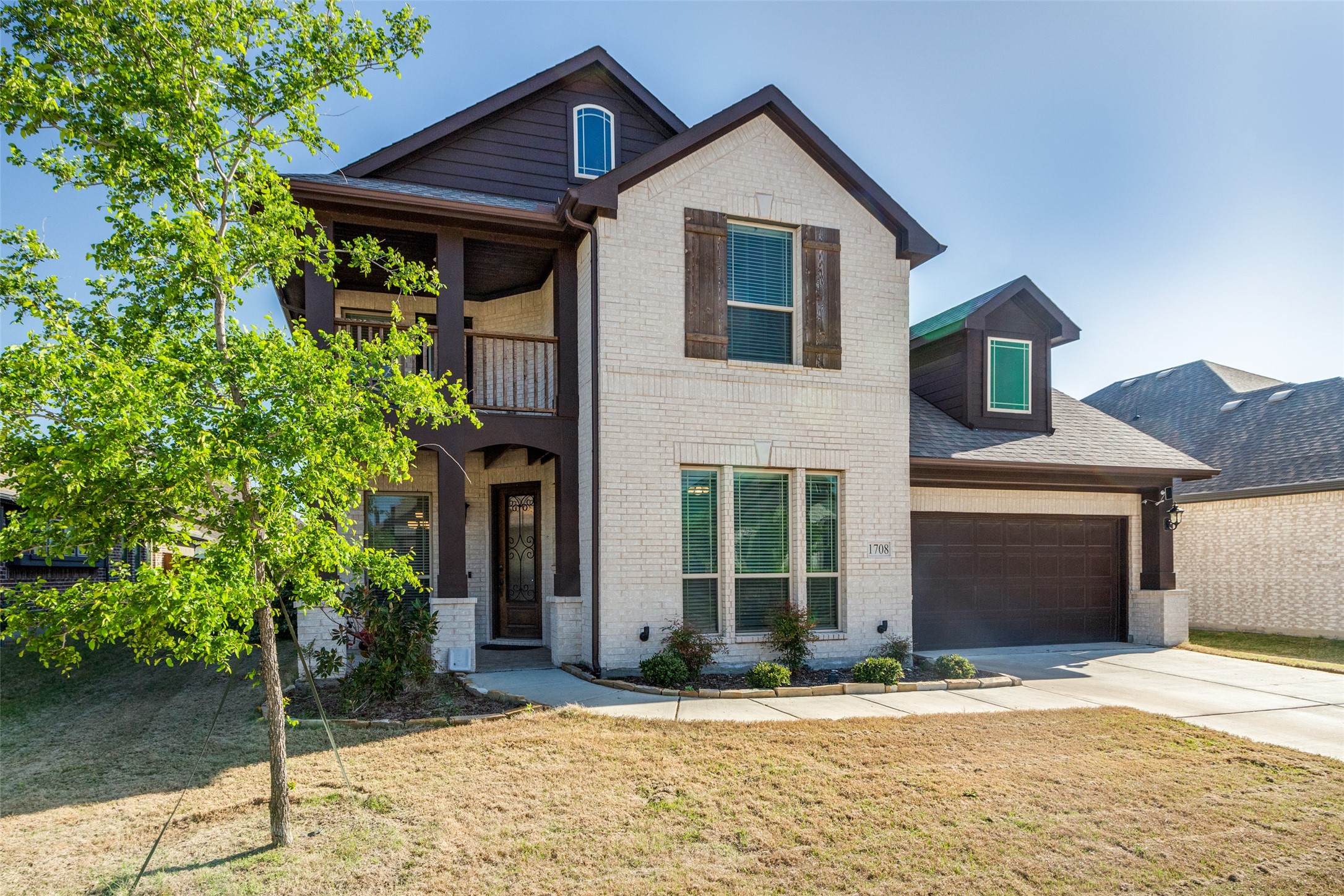 1708 Benny Lane