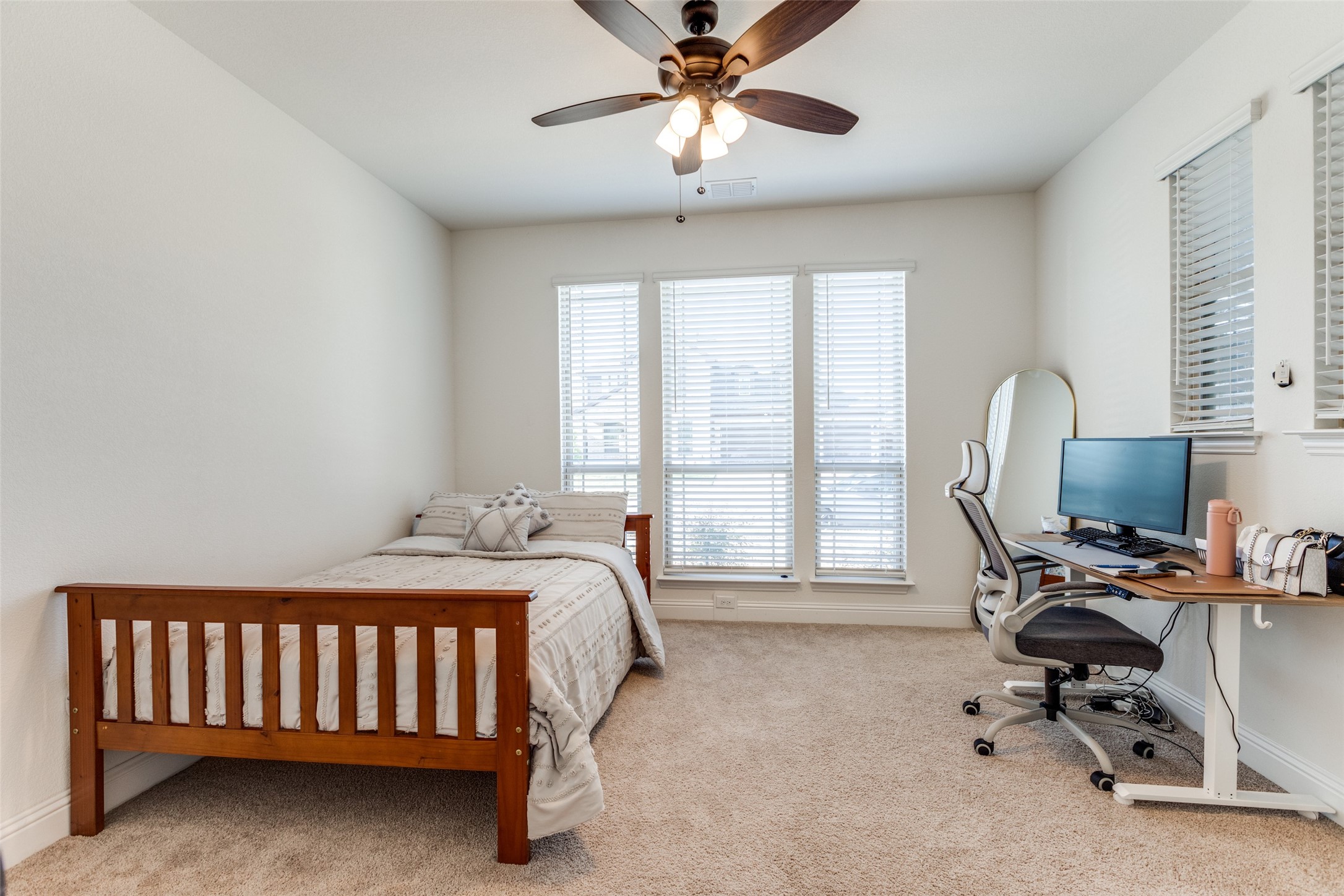 1708 Benny Lane