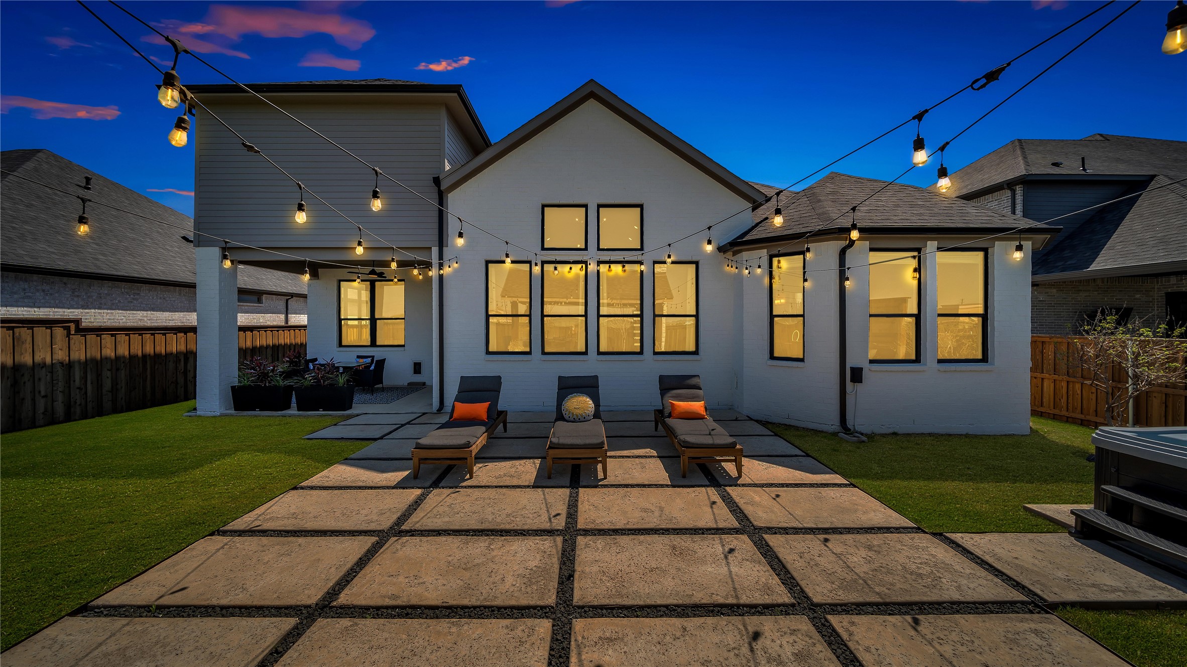 2452 Horsetail Road