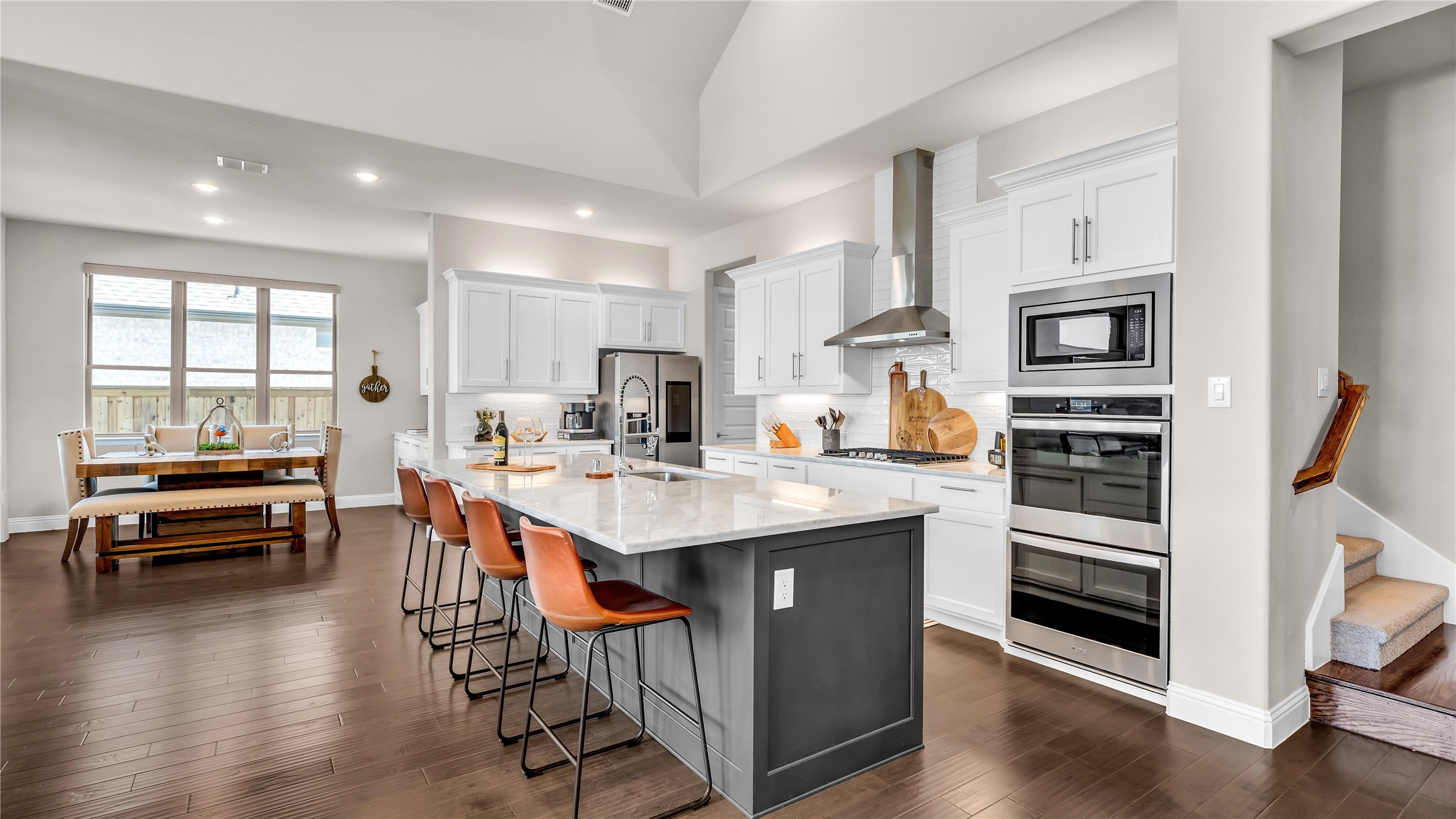 2452 Horsetail Road
