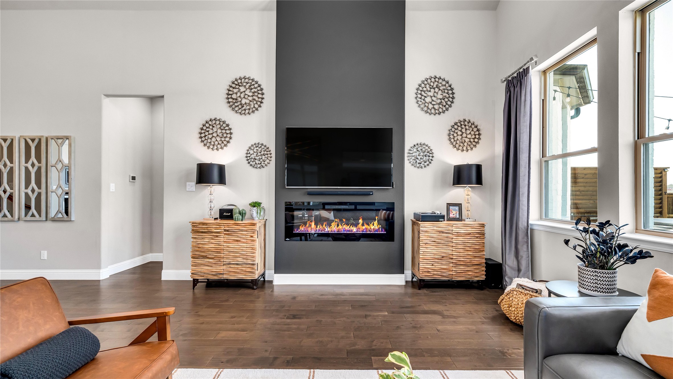 2452 Horsetail Road