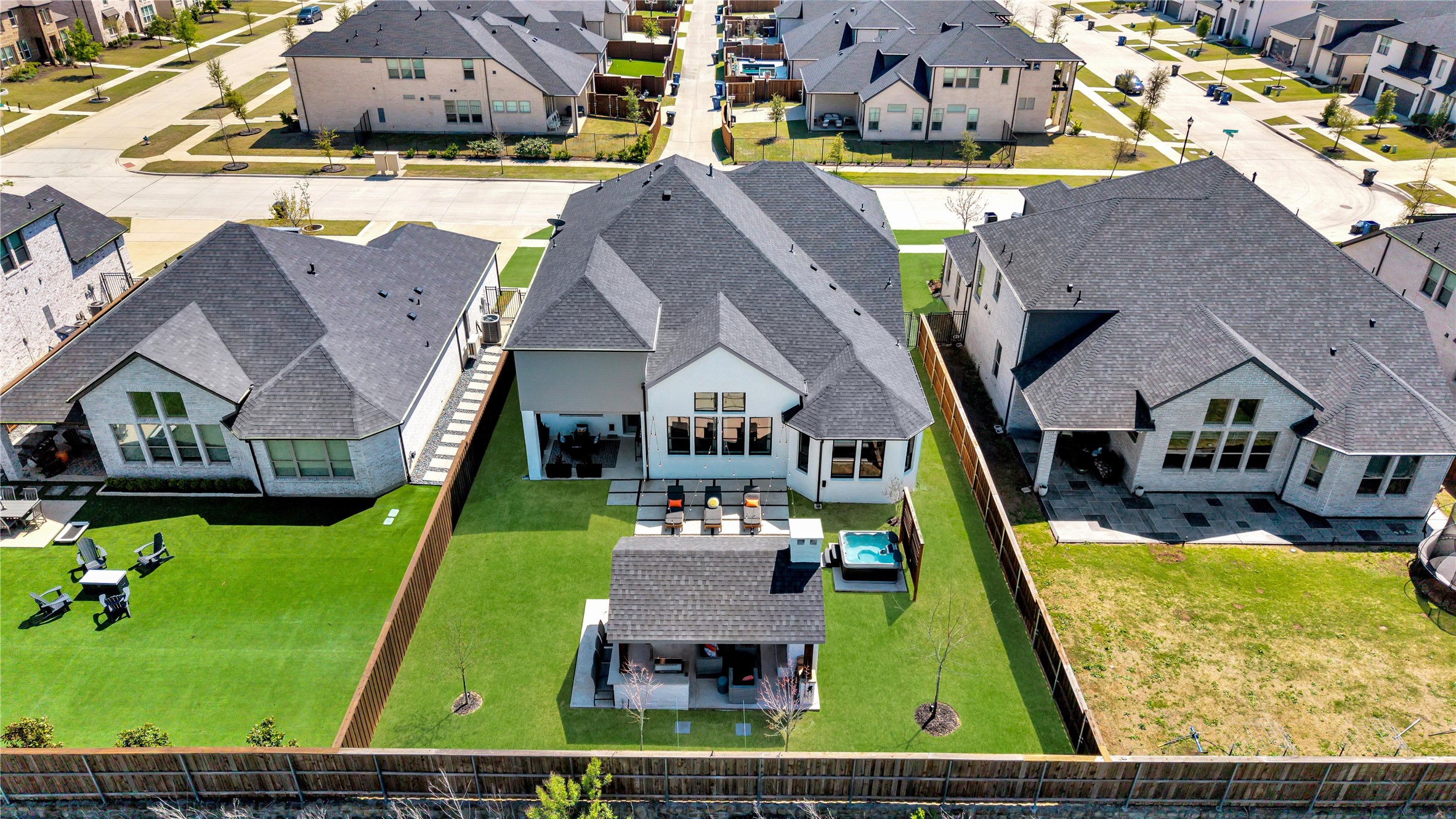 2452 Horsetail Road