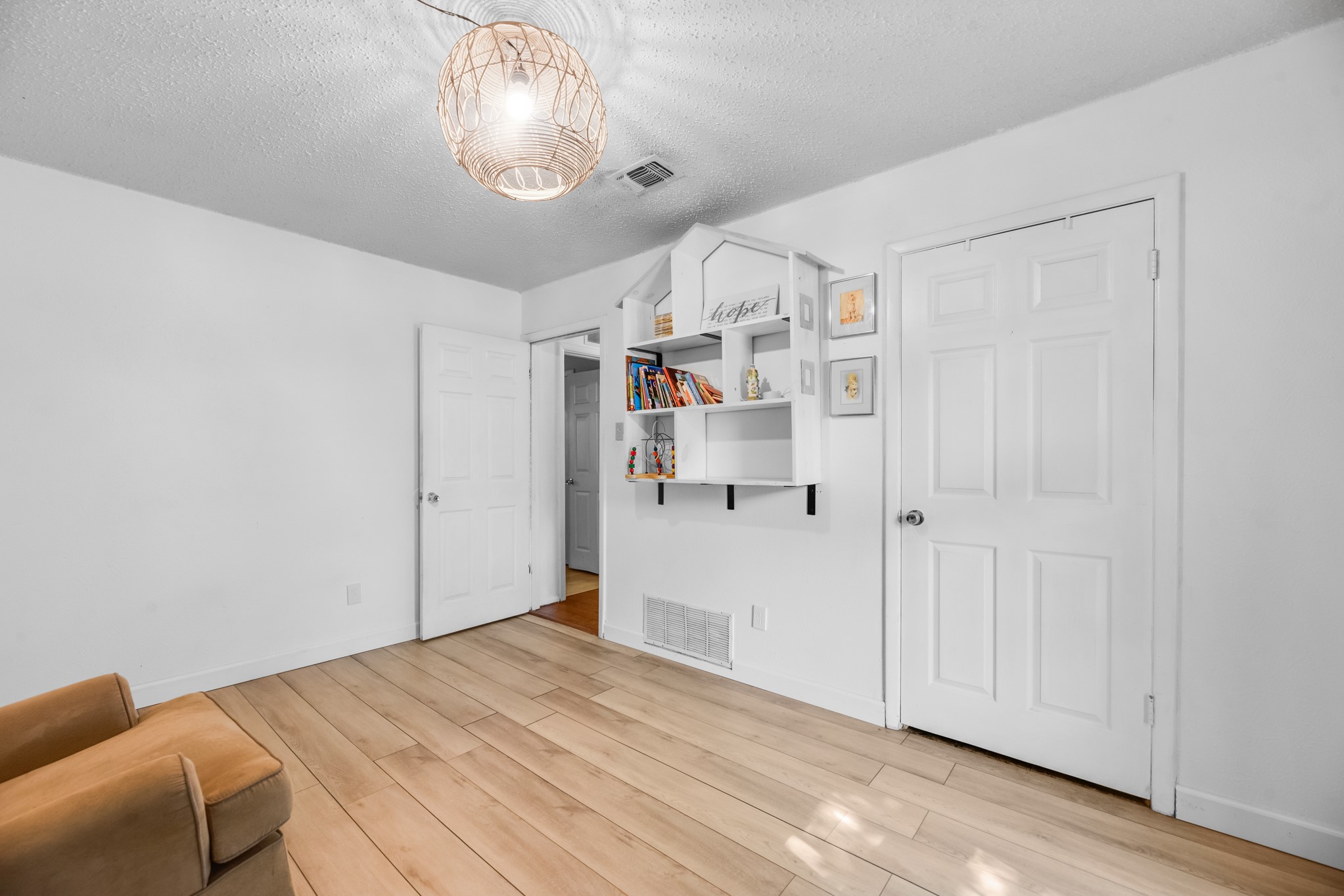 2623 Mimosa Park Drive