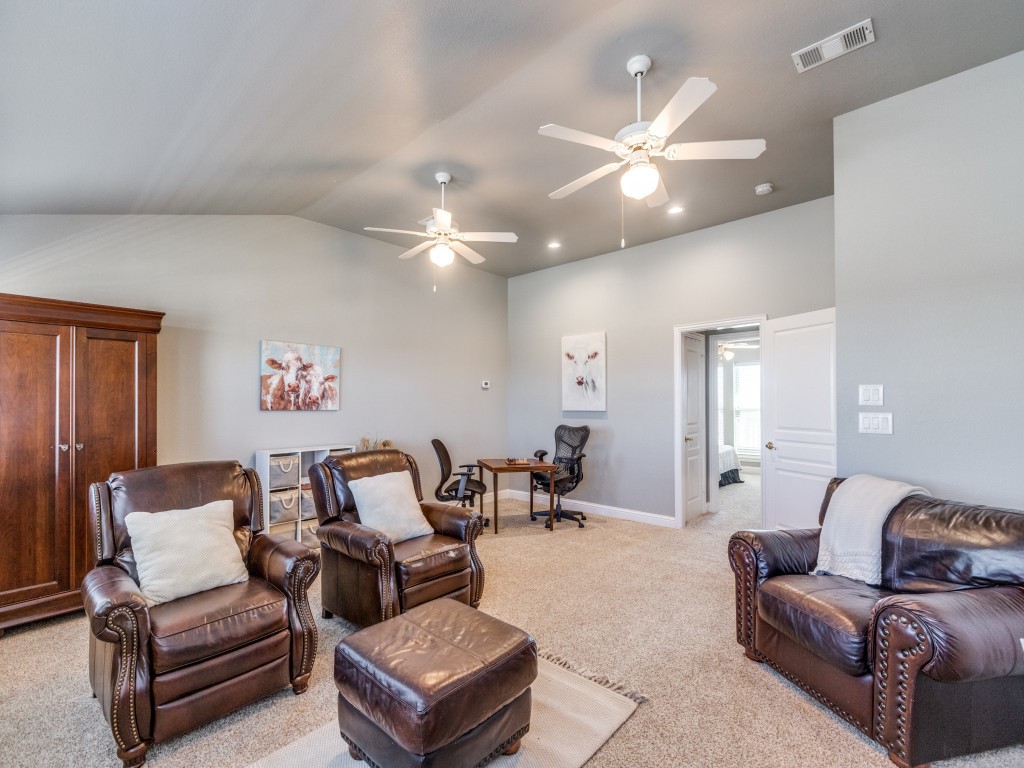 3411 N Preston Lakes Drive