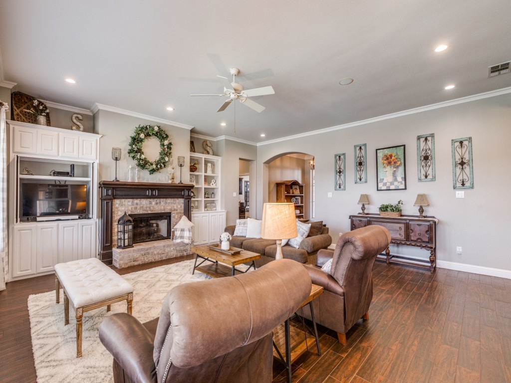 3411 N Preston Lakes Drive