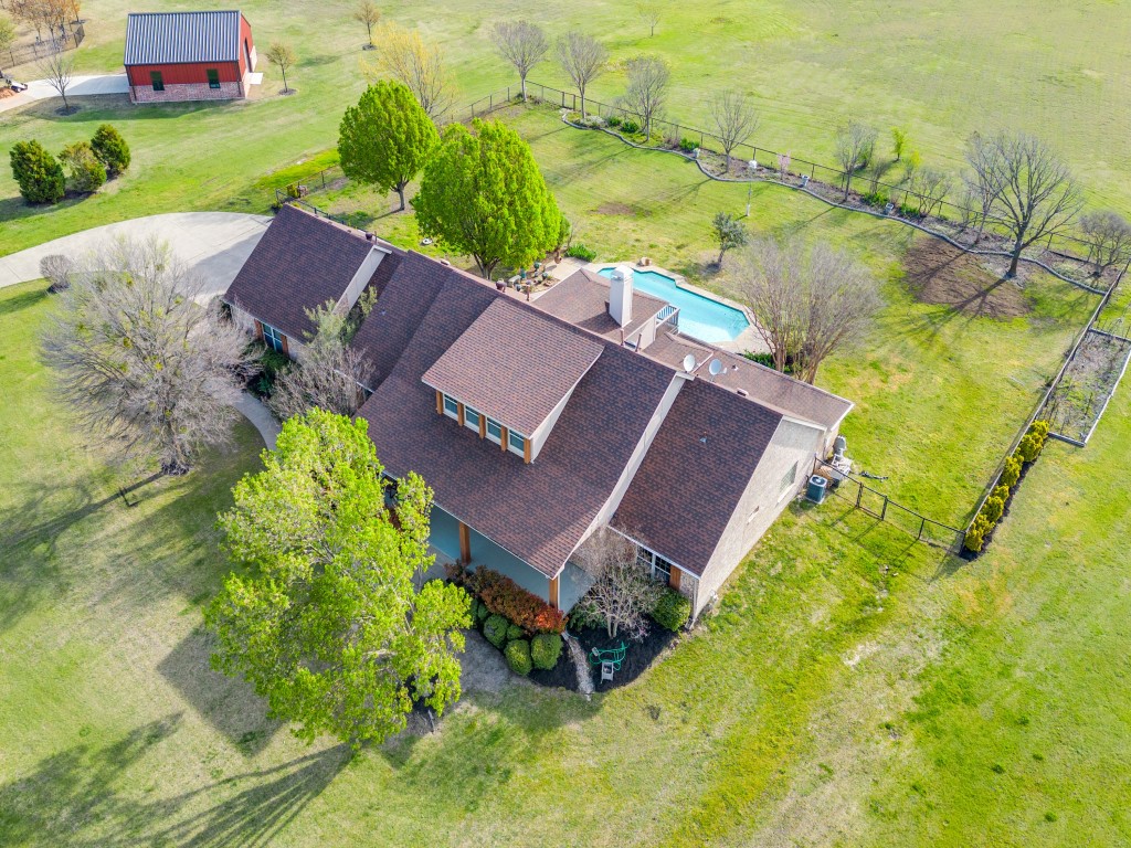3411 N Preston Lakes Drive