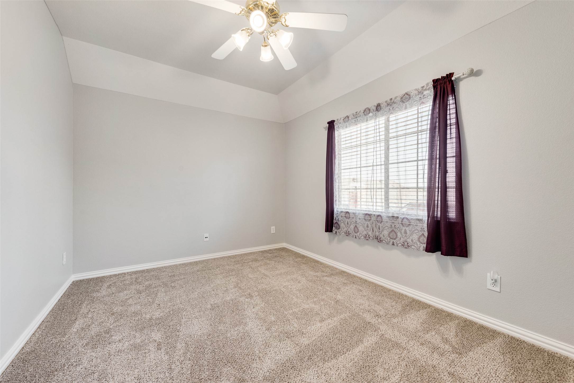8212 Dogwood Lane