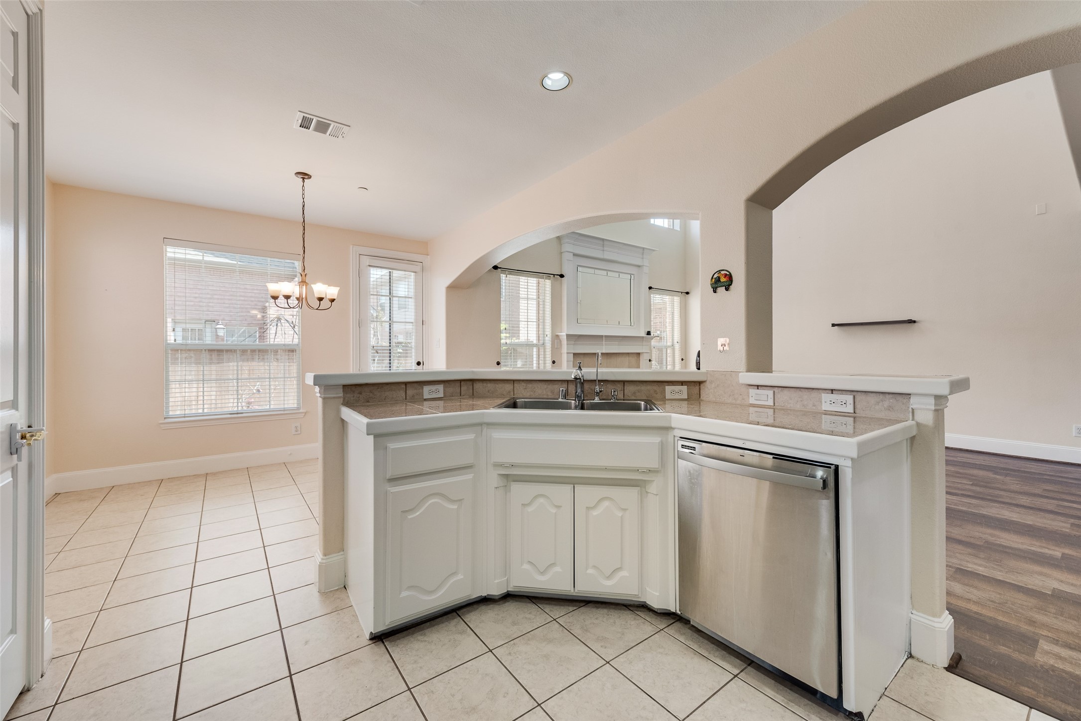 8212 Dogwood Lane