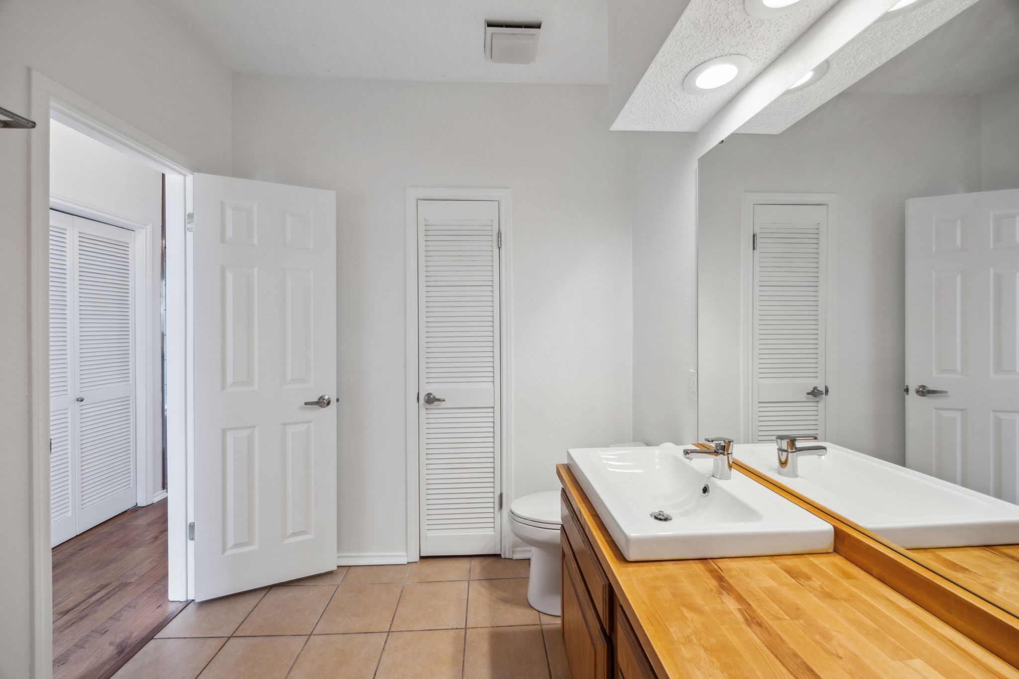 2500 Ascension Boulevard 309