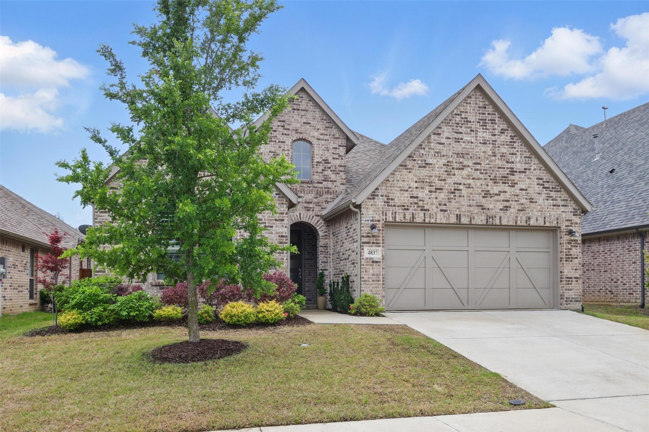 4837 Woodruff Lane