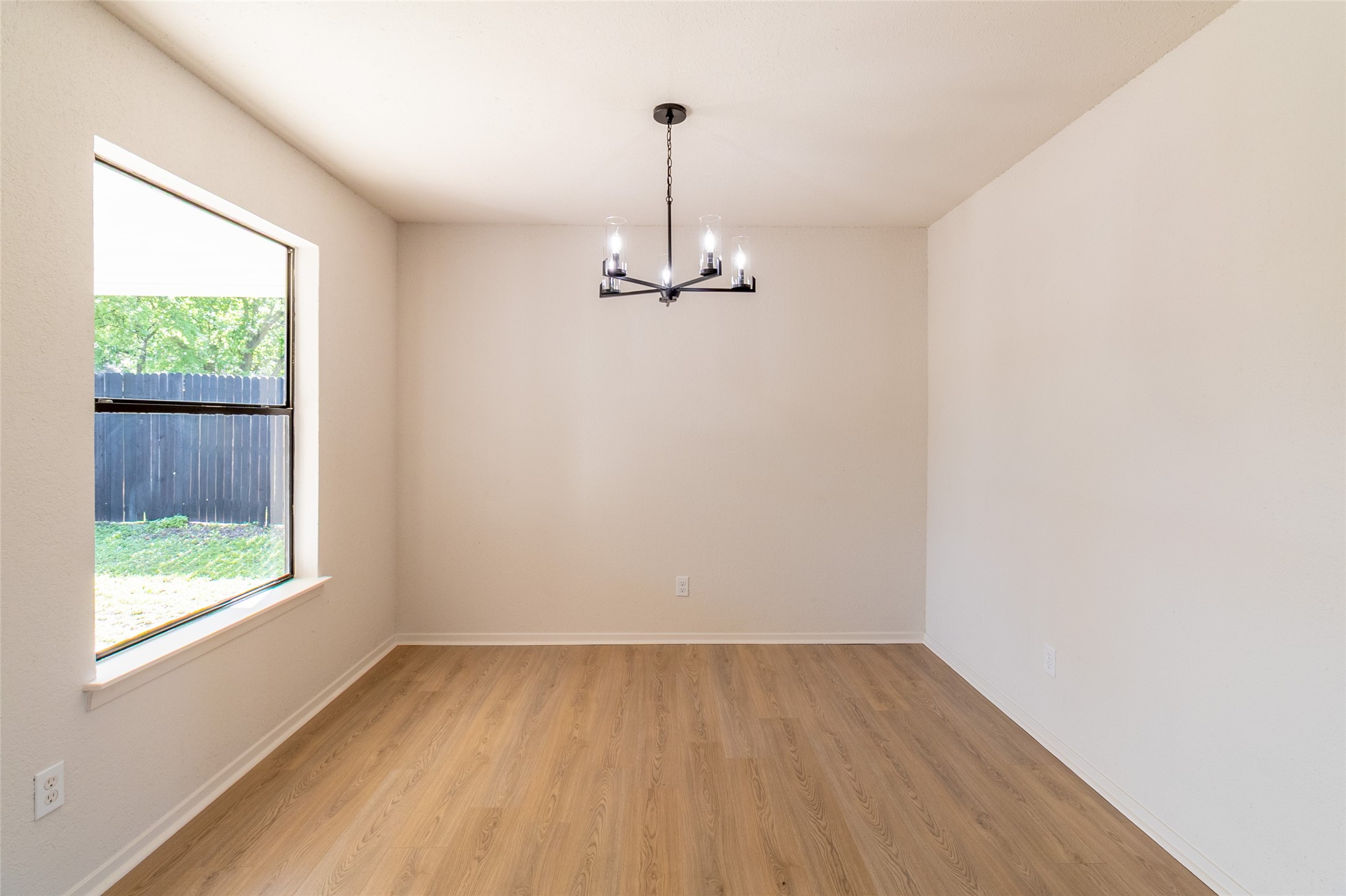 220 Jeaneta Avenue