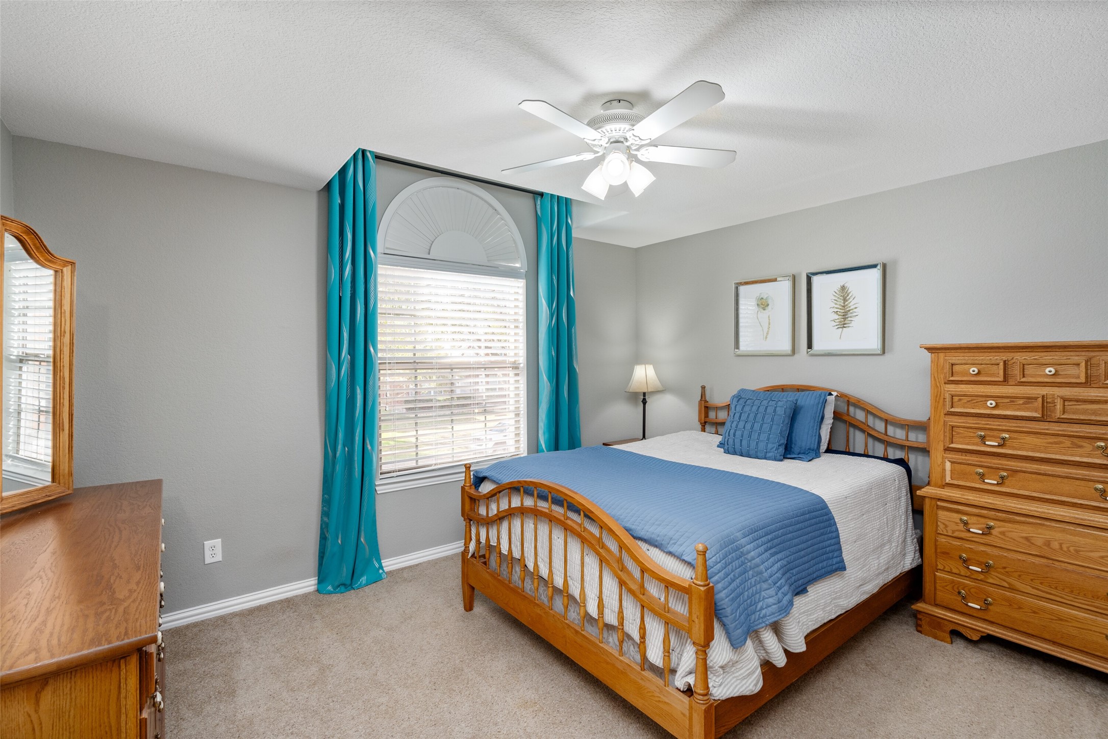 1435 Timber Ridge