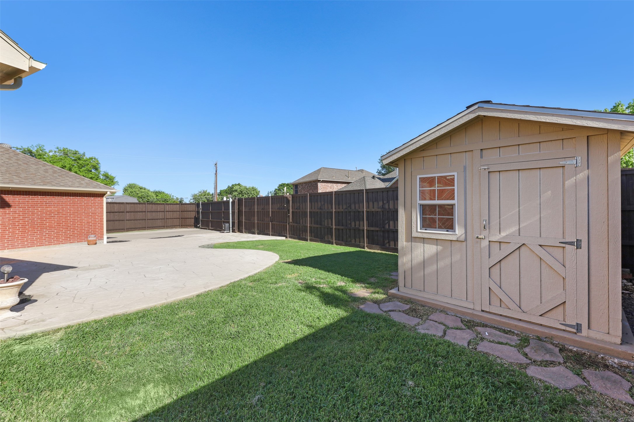 3933 Harbor Drive