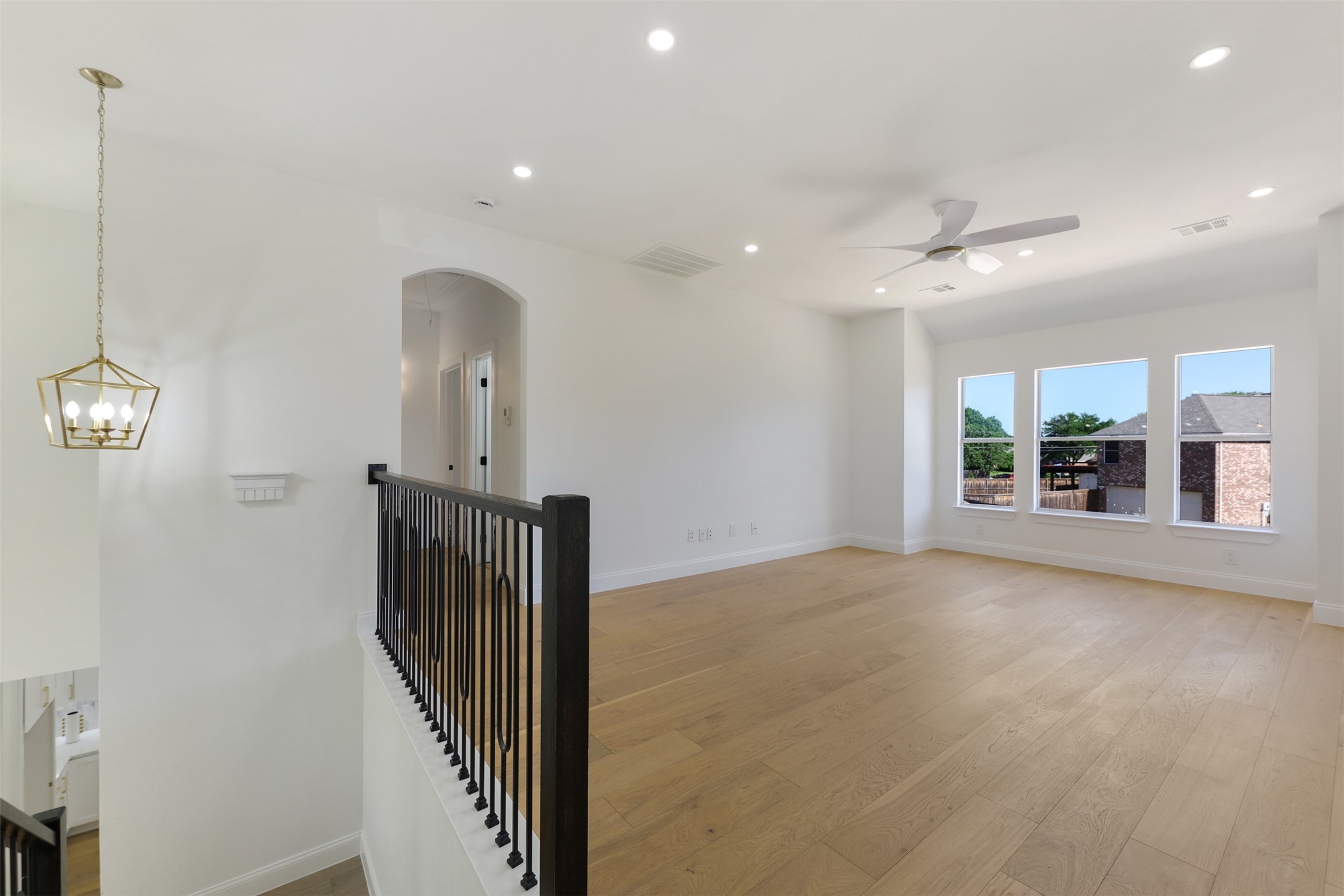 3933 Harbor Drive