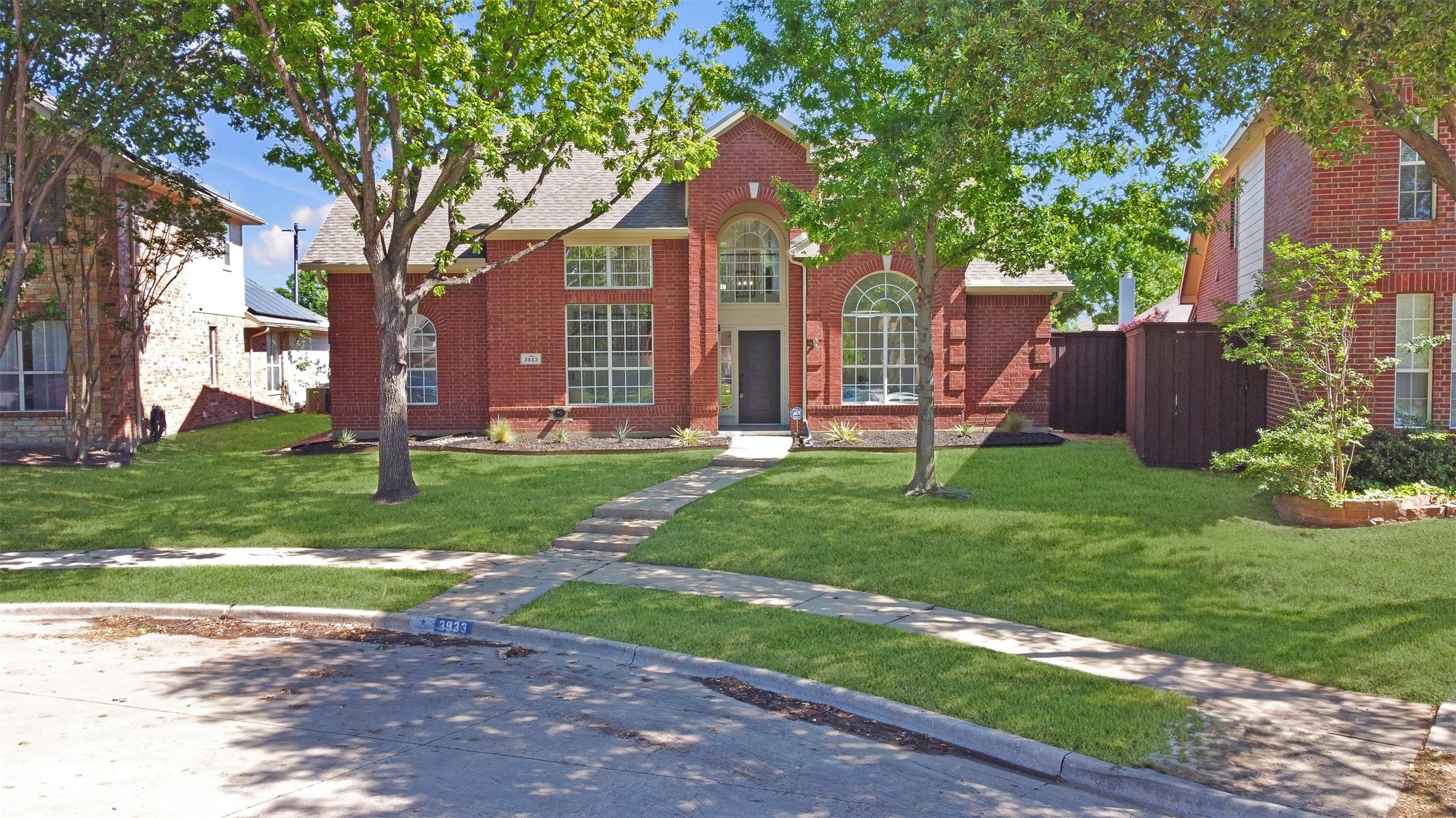 3933 Harbor Drive