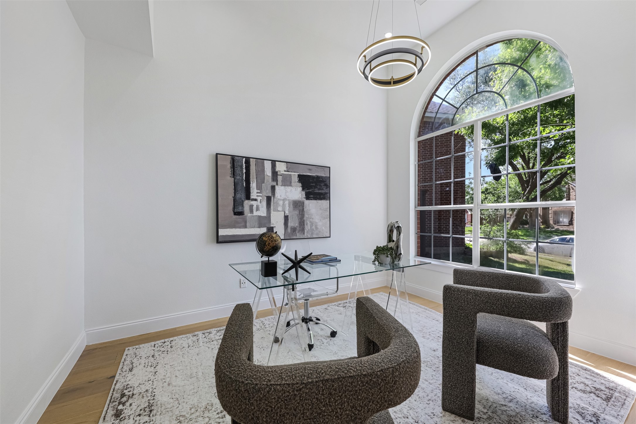 3933 Harbor Drive