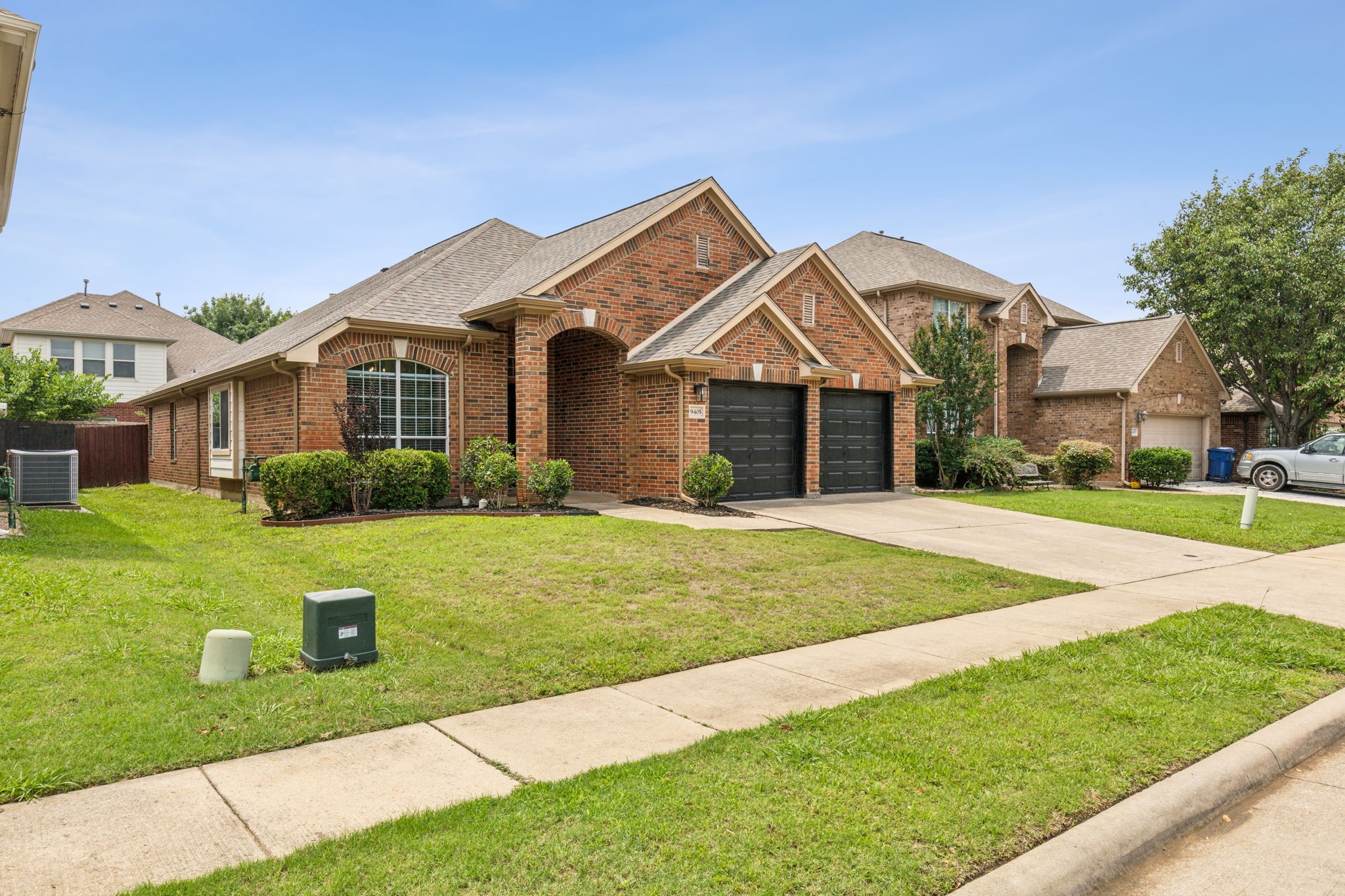 9405 Fenway Drive