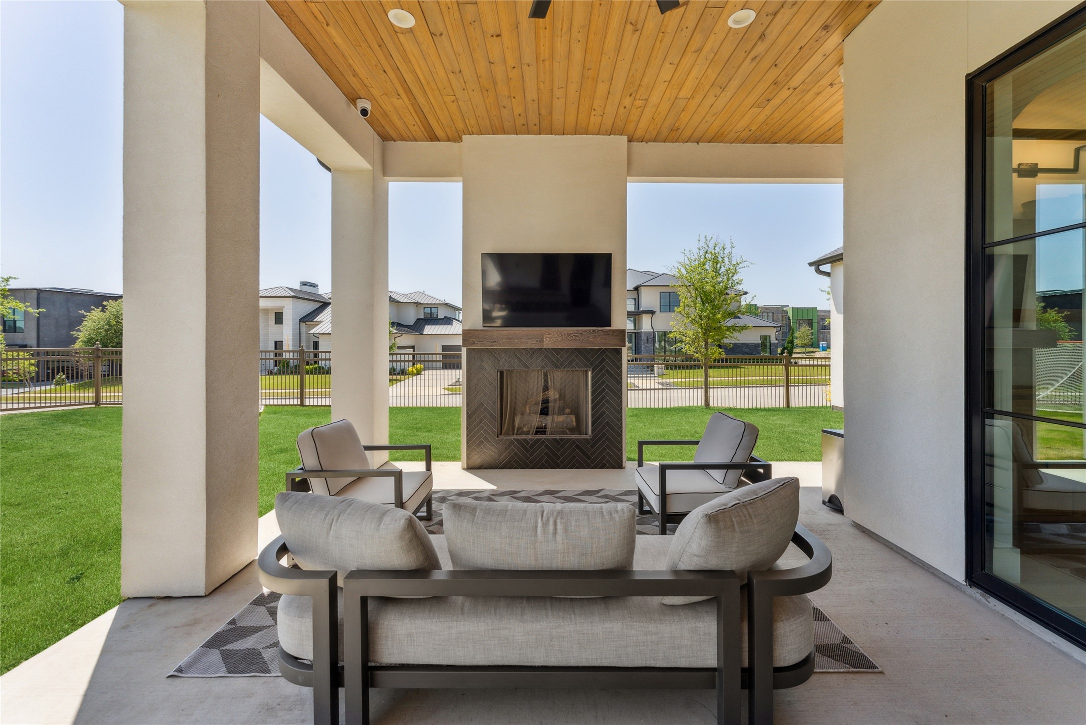1515 Courtland Drive
