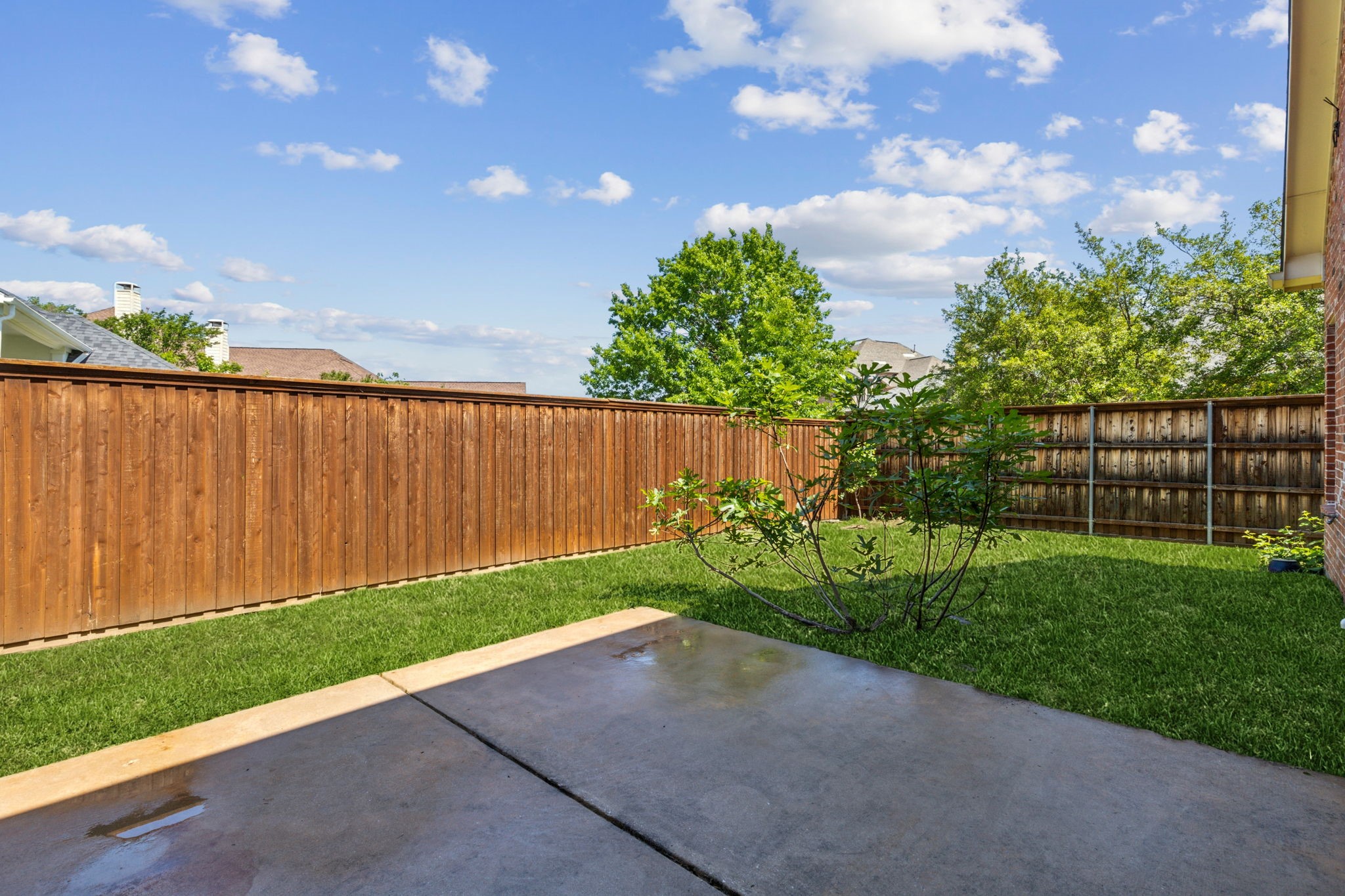 1209 Queen Peggy Lane